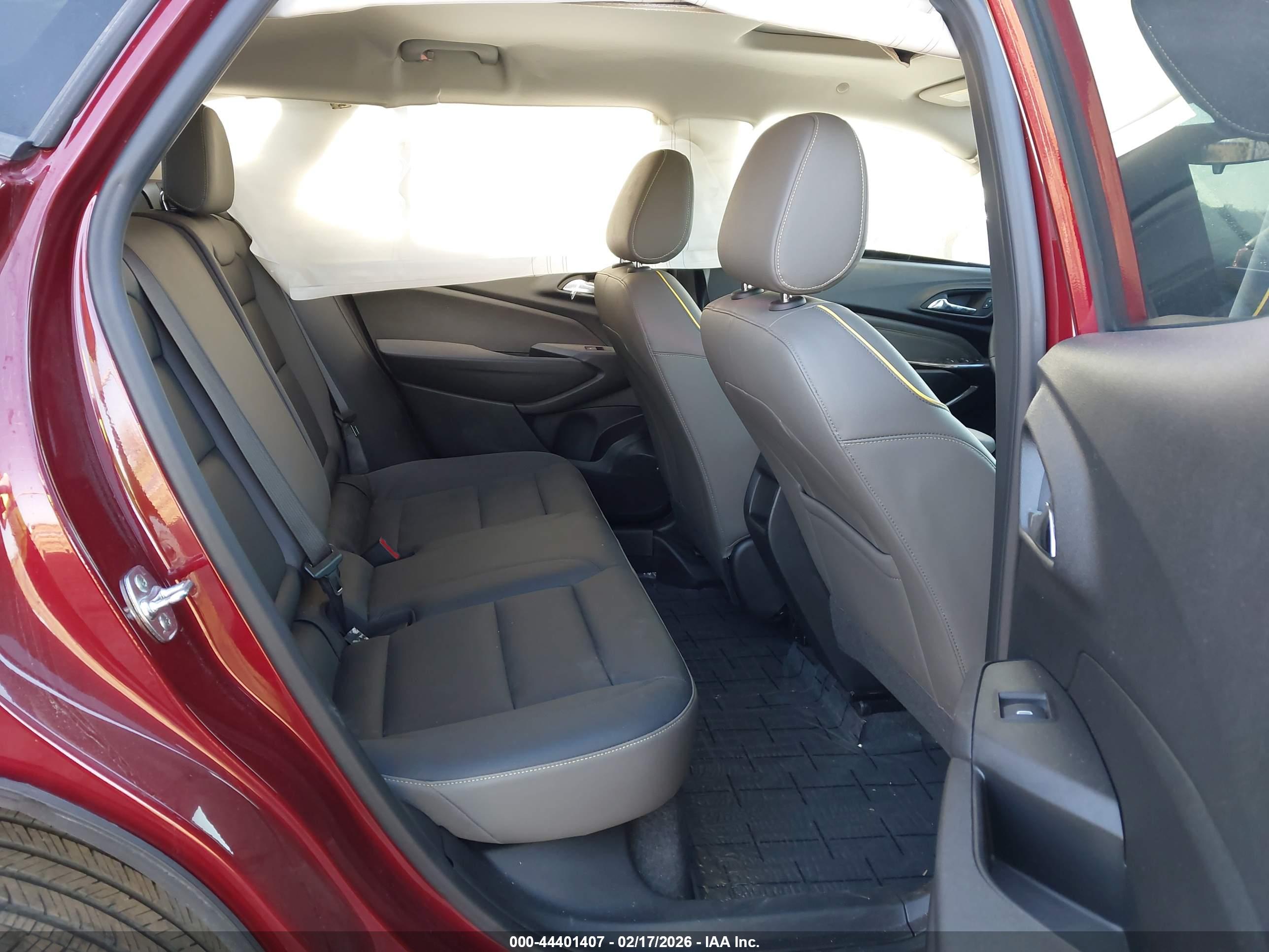 CHEVROLET TRAX image 8