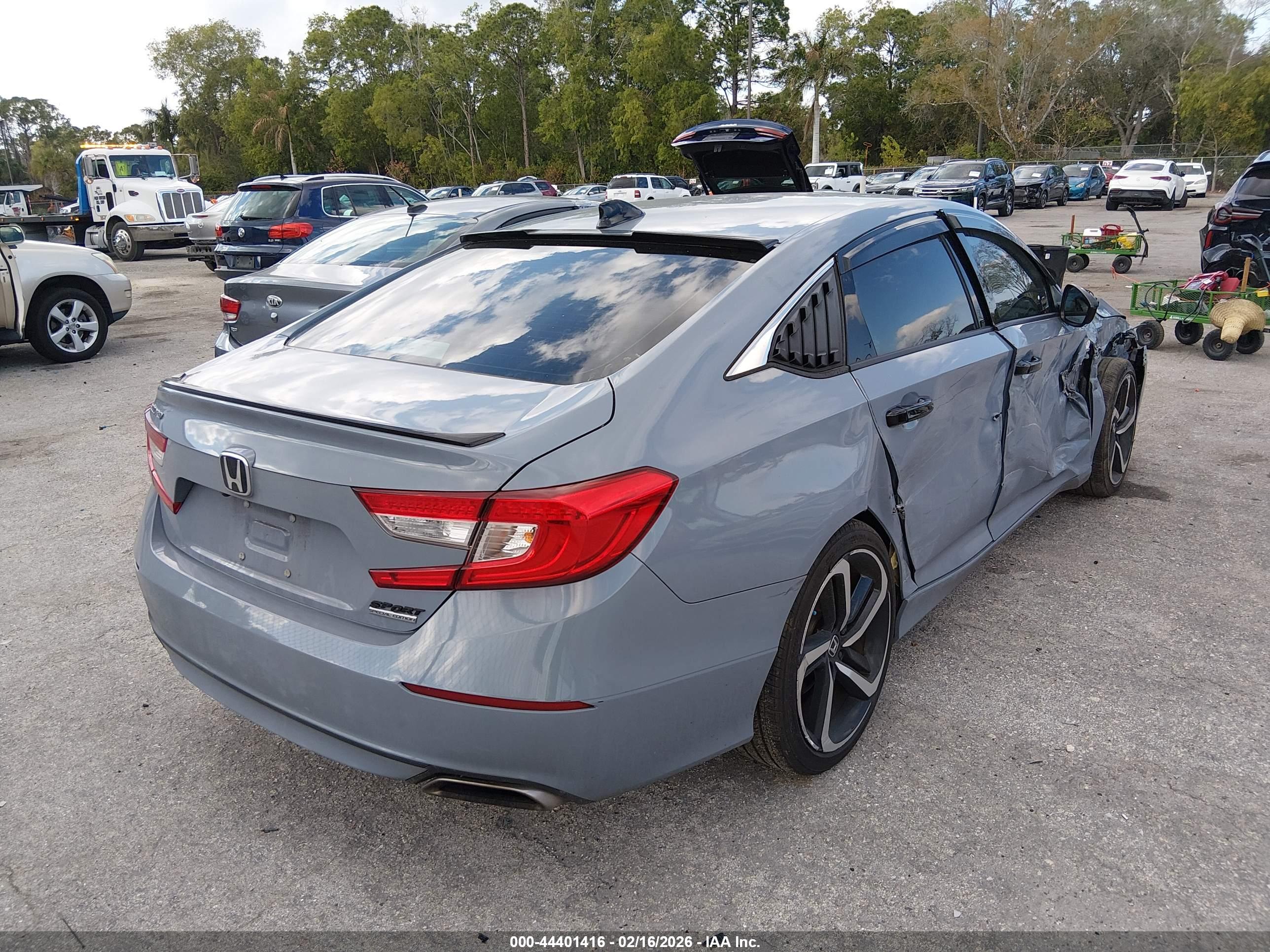 HONDA ACCORD image 4