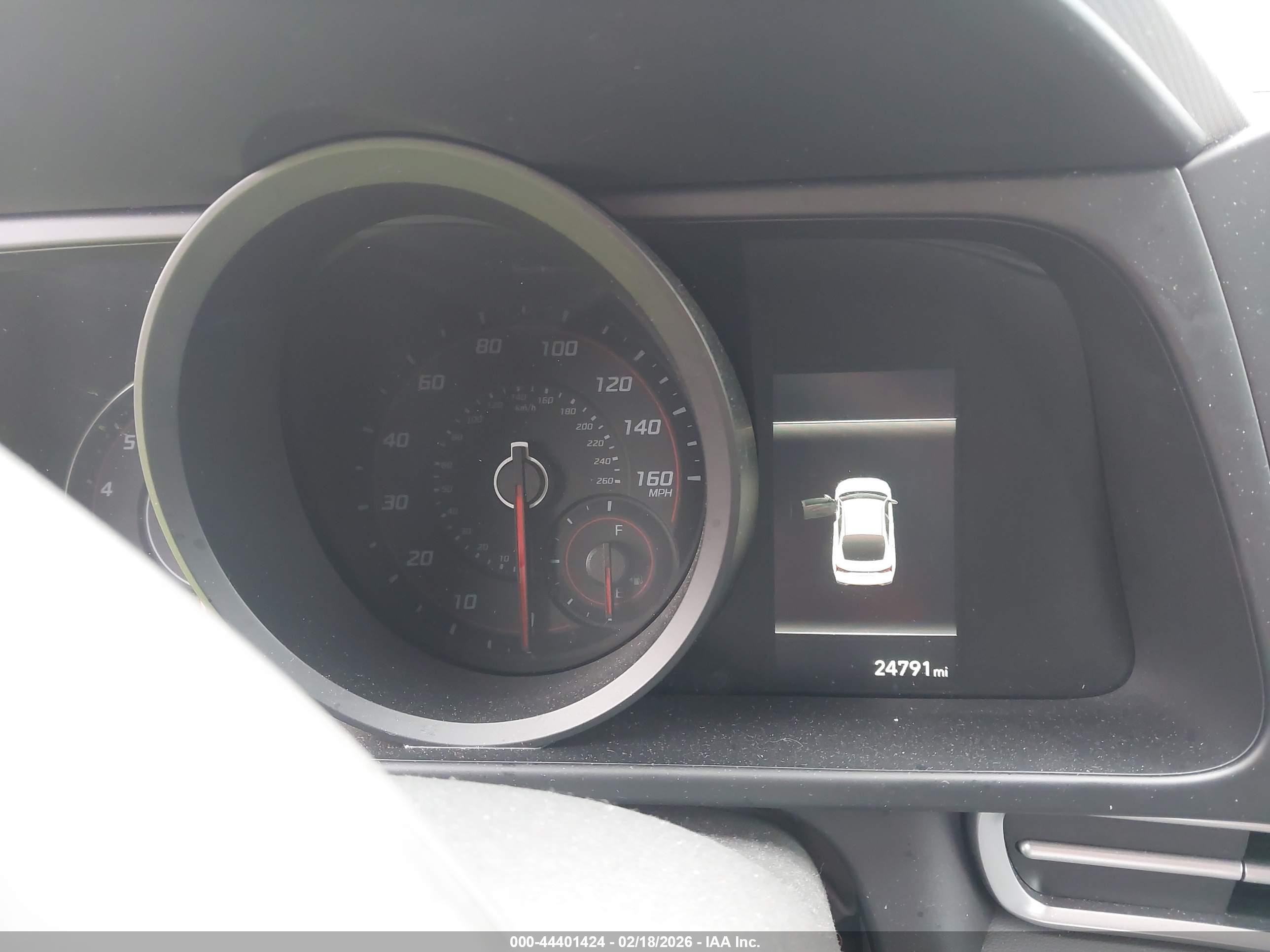 HYUNDAI ELANTRA image 7