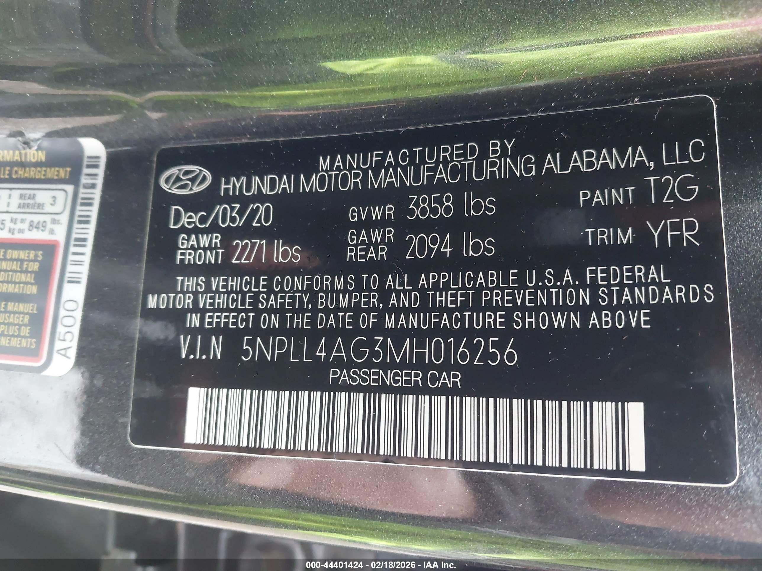 HYUNDAI ELANTRA image 9