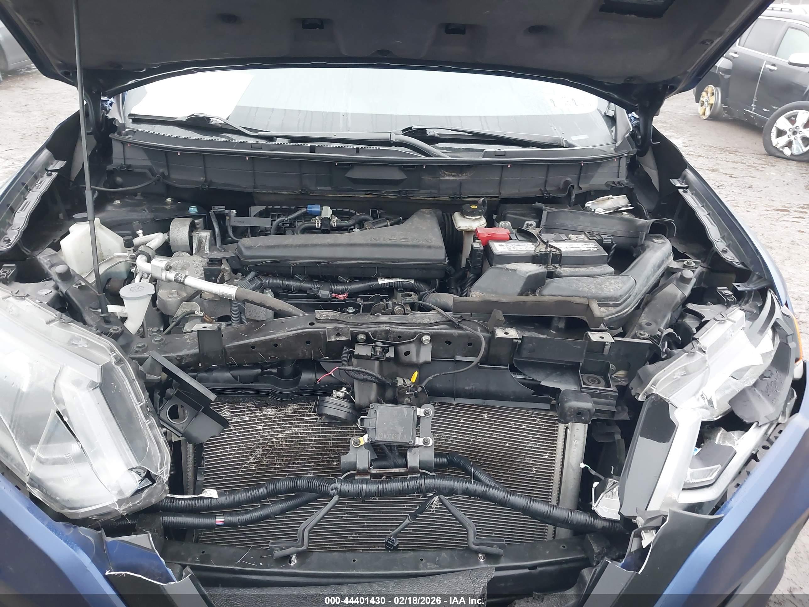 NISSAN ROGUE image 10