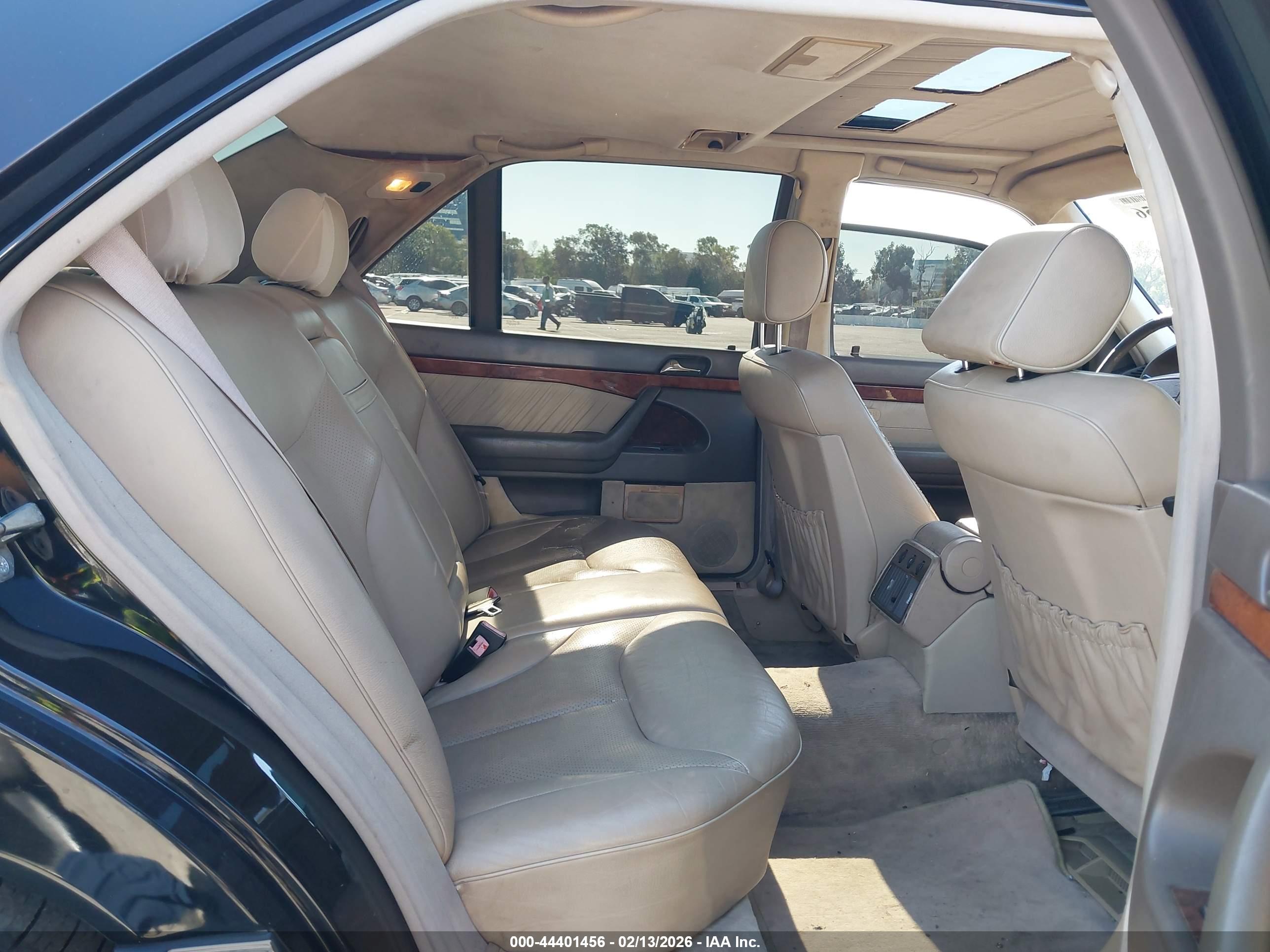 MERCEDES-BENZ S image 8
