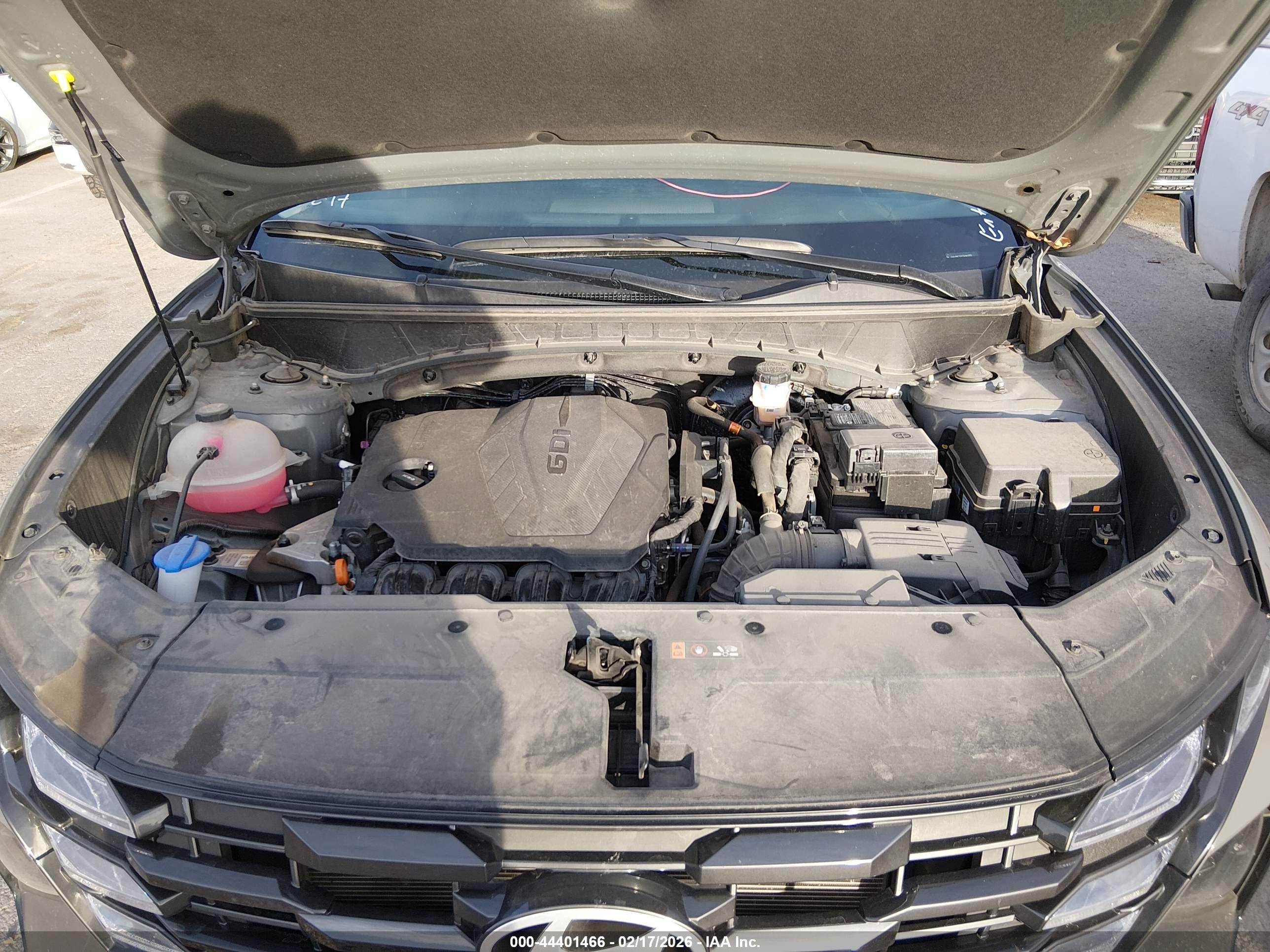 HYUNDAI TUCSON image 10