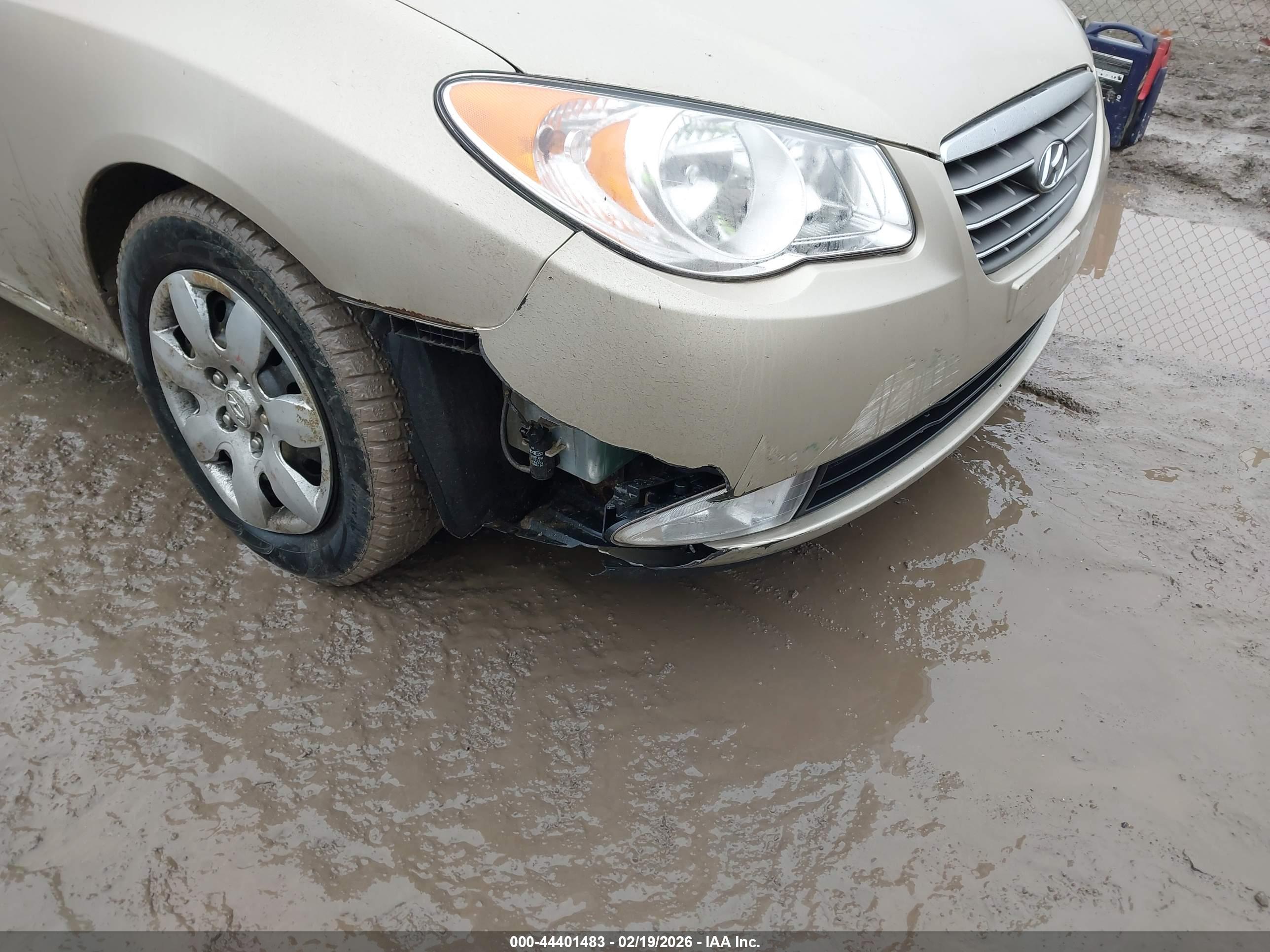 HYUNDAI ELANTRA image 6