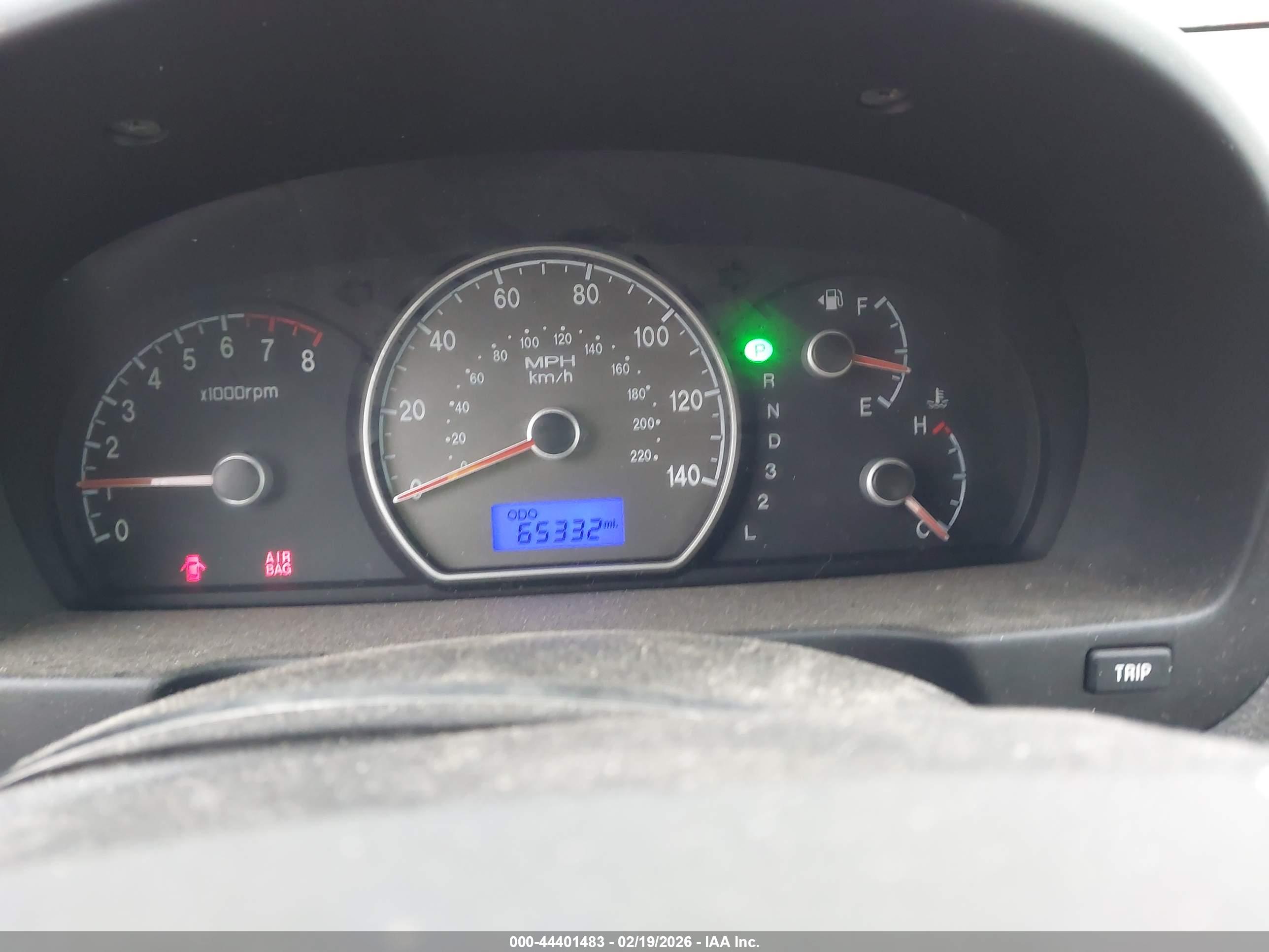HYUNDAI ELANTRA image 7