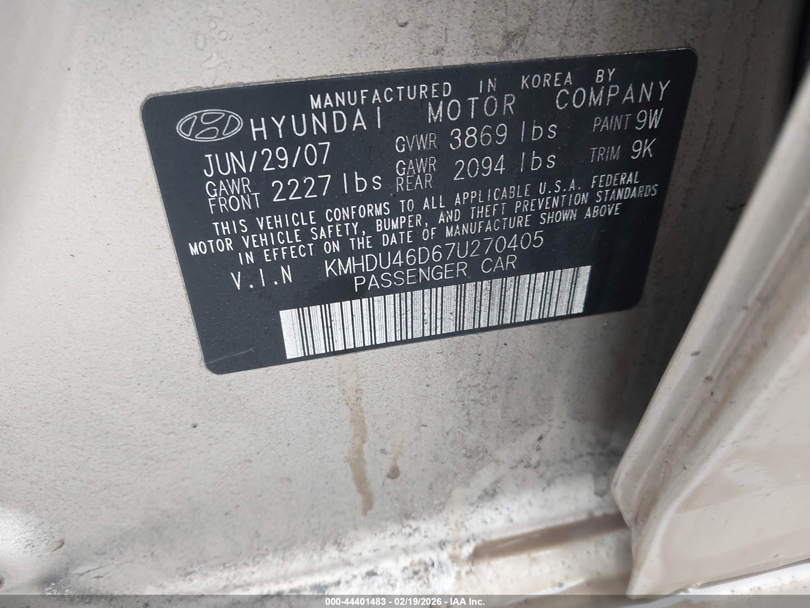 HYUNDAI ELANTRA image 9