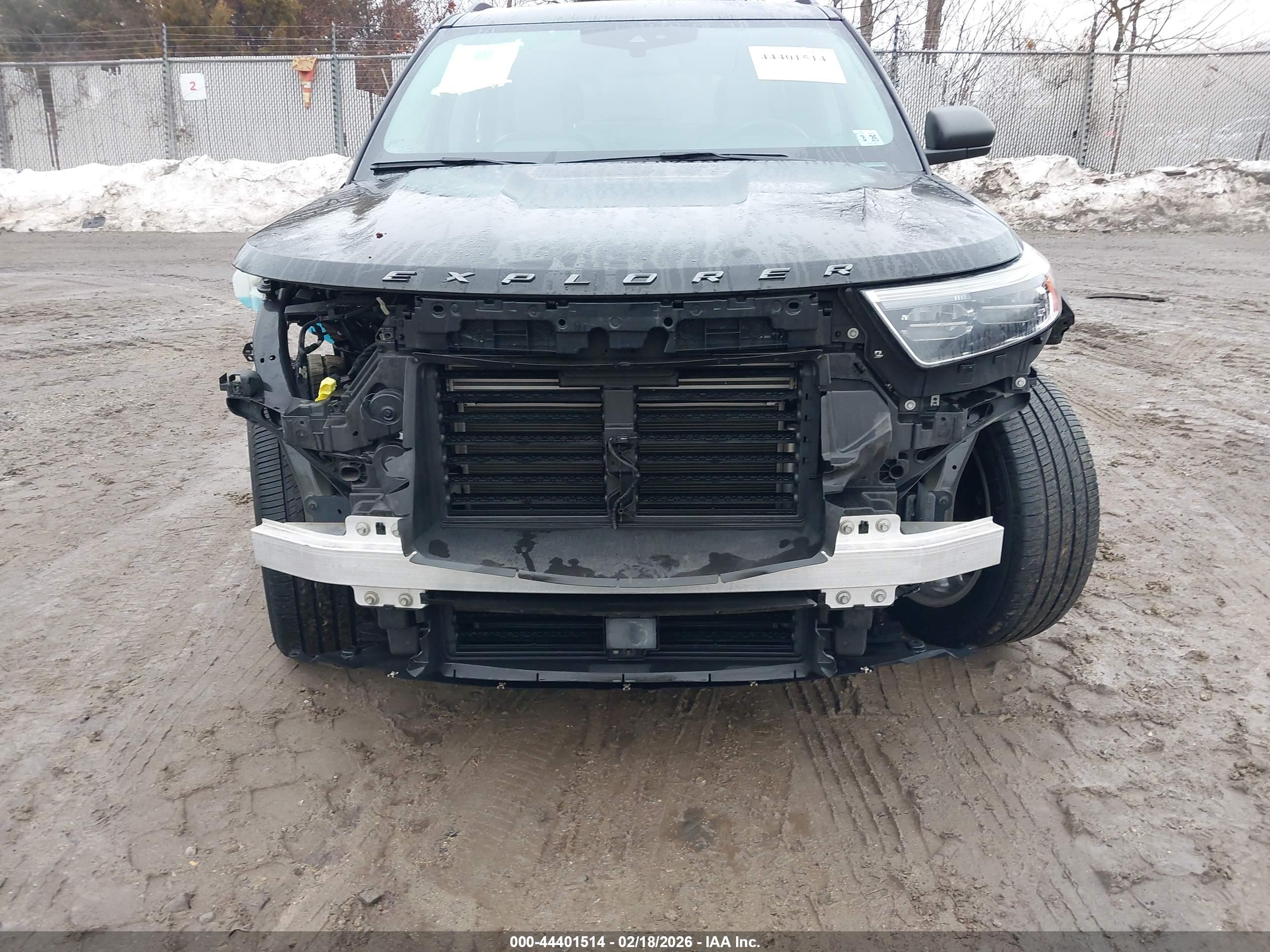 FORD EXPLORER image 6