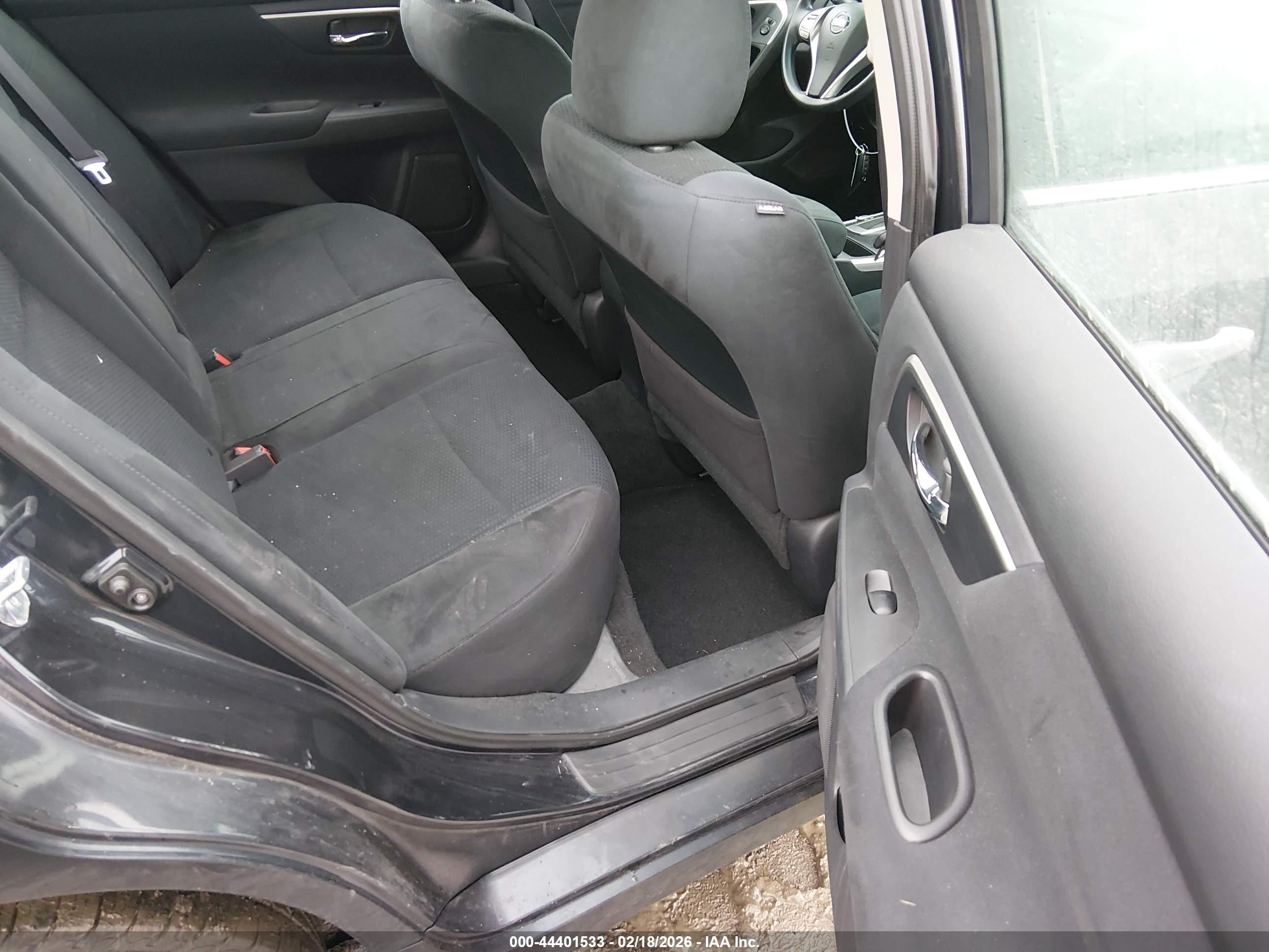 NISSAN ALTIMA image 8