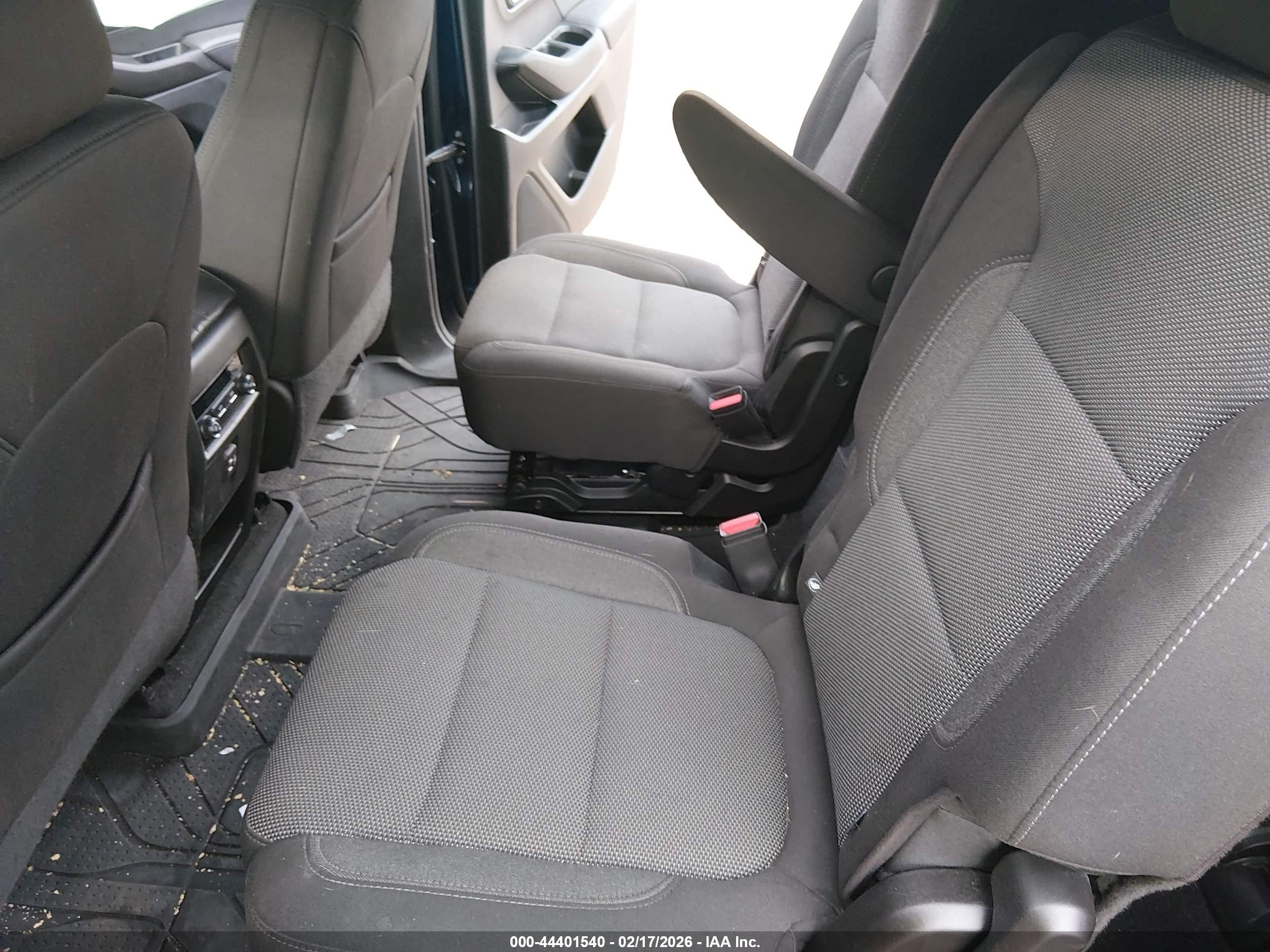 CHEVROLET TRAVERSE image 8