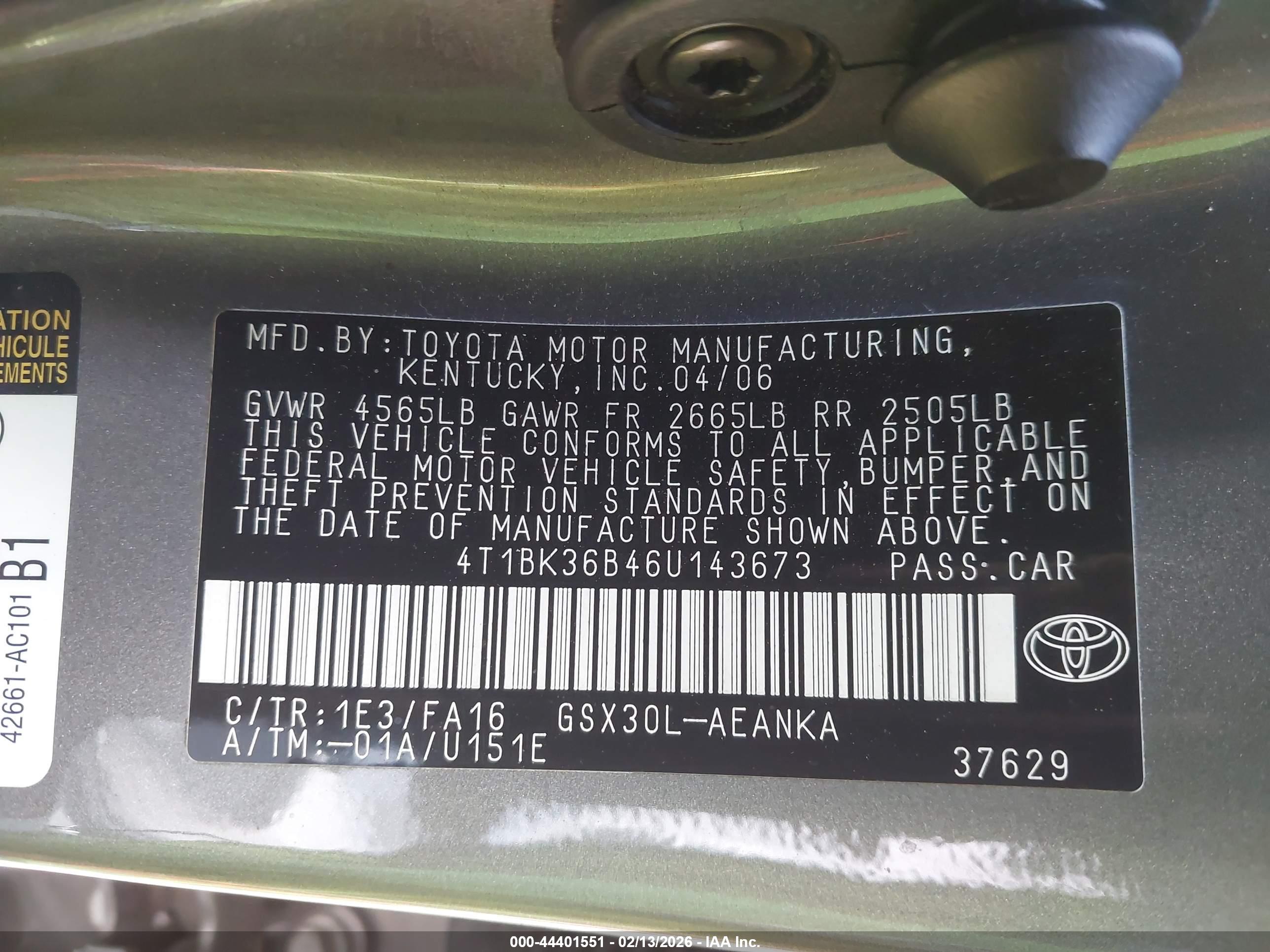 TOYOTA AVALON image 9