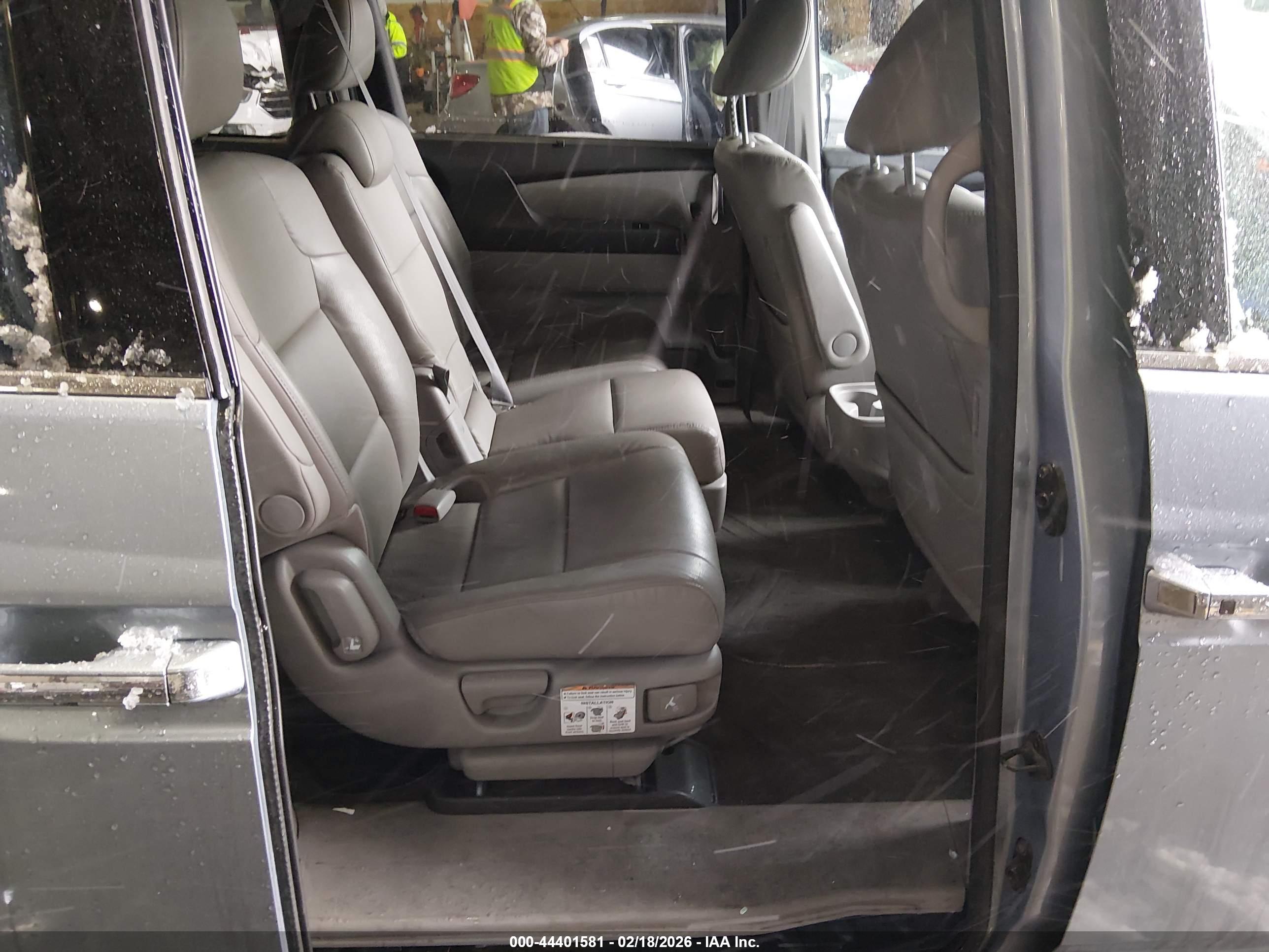HONDA ODYSSEY image 8