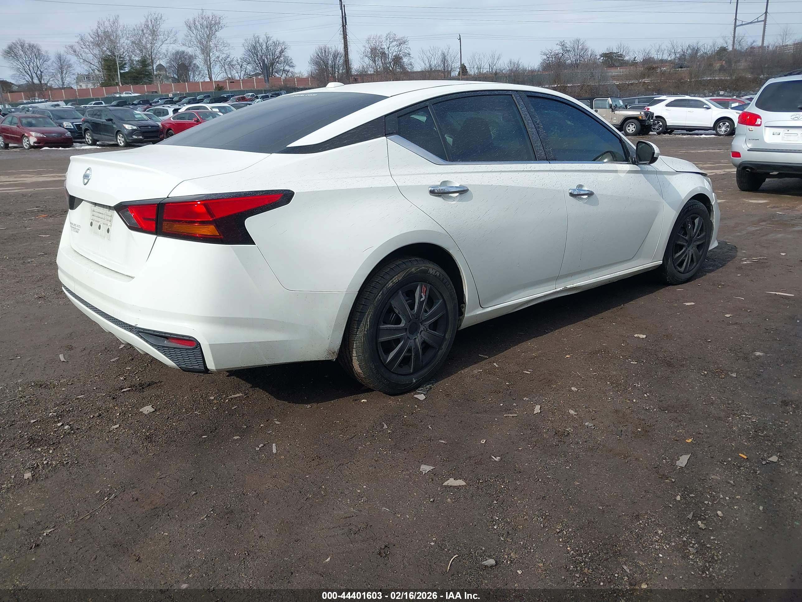 NISSAN ALTIMA image 4