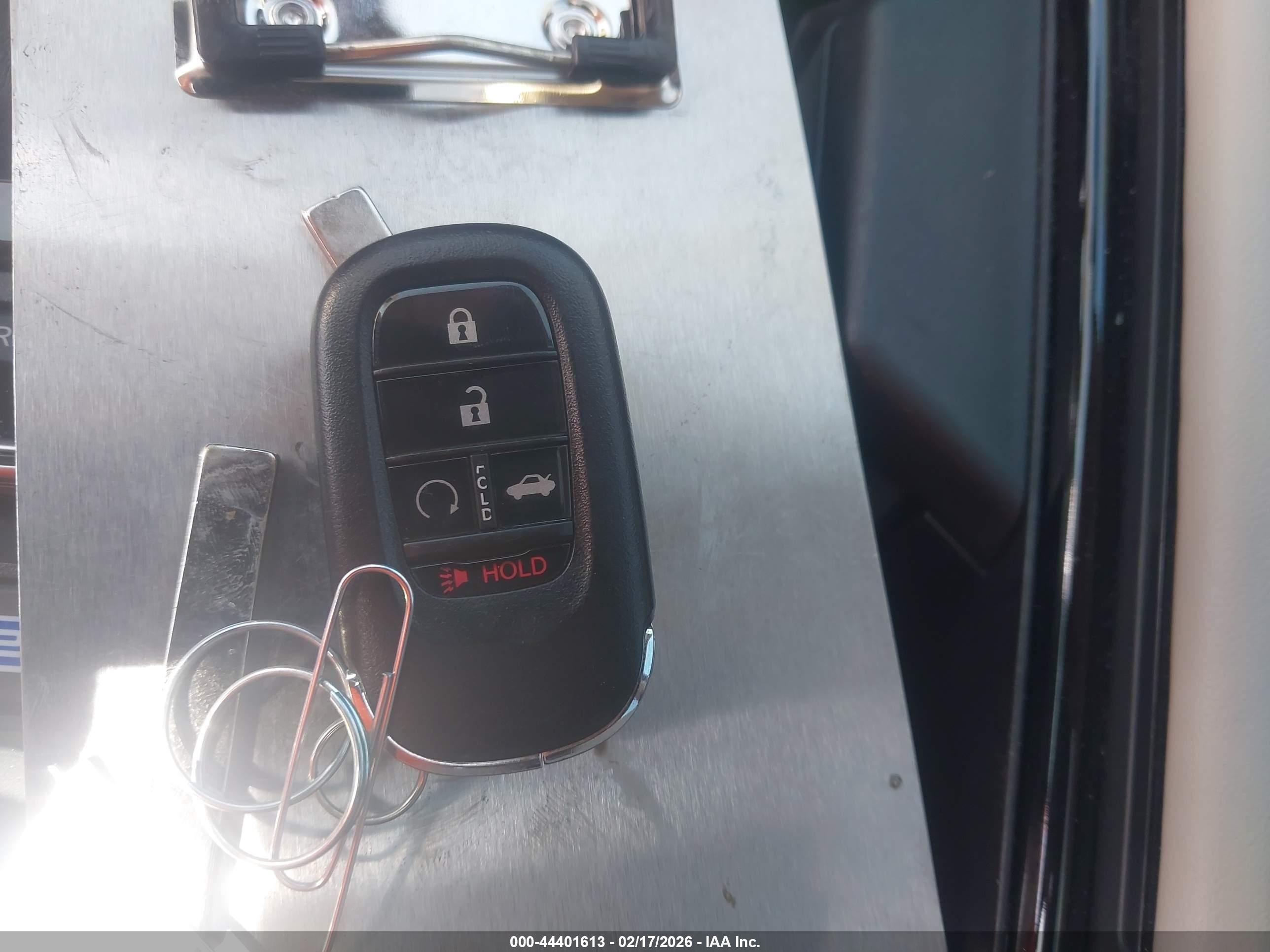 HONDA ACCORD image 11