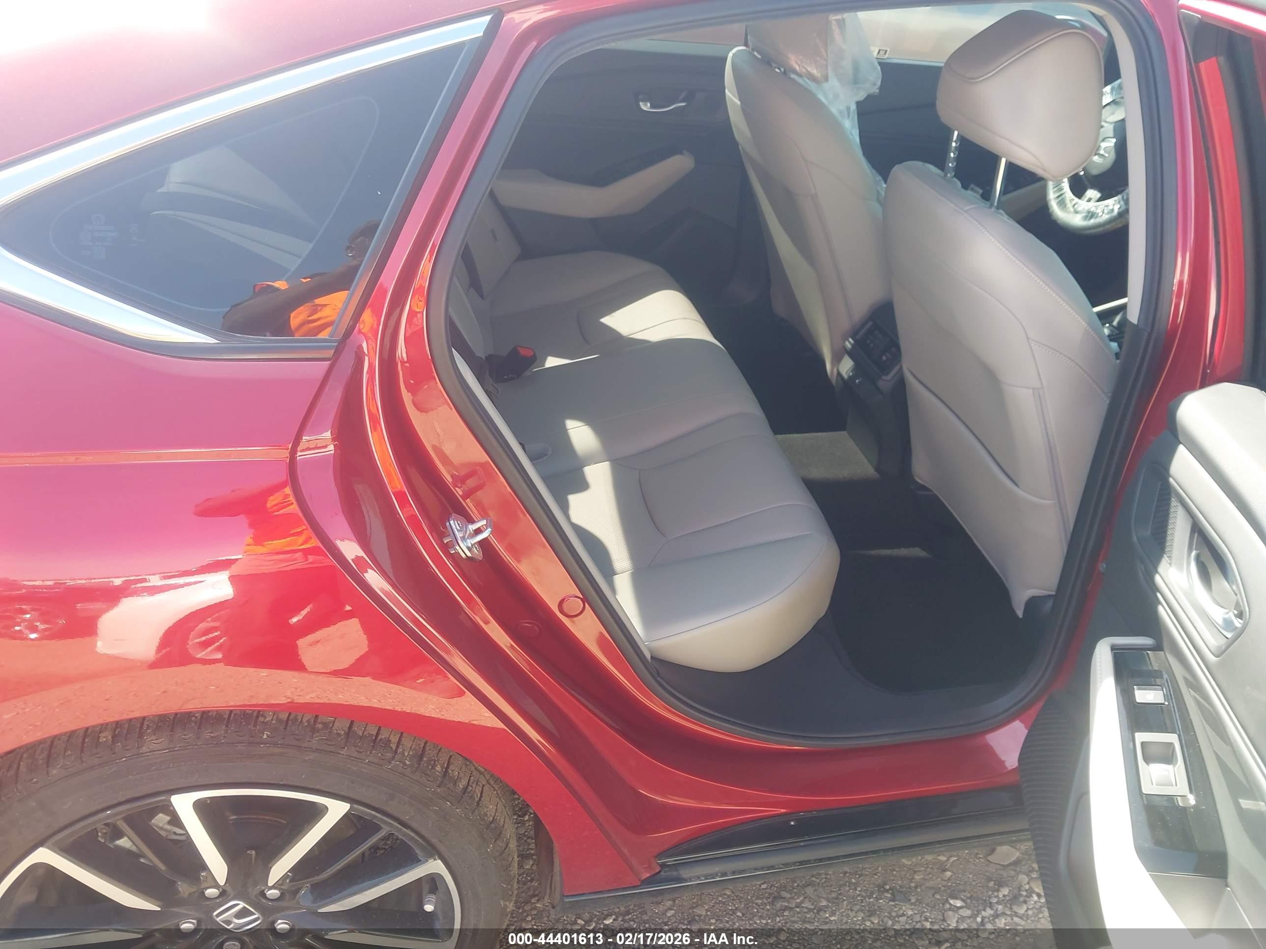 HONDA ACCORD image 8