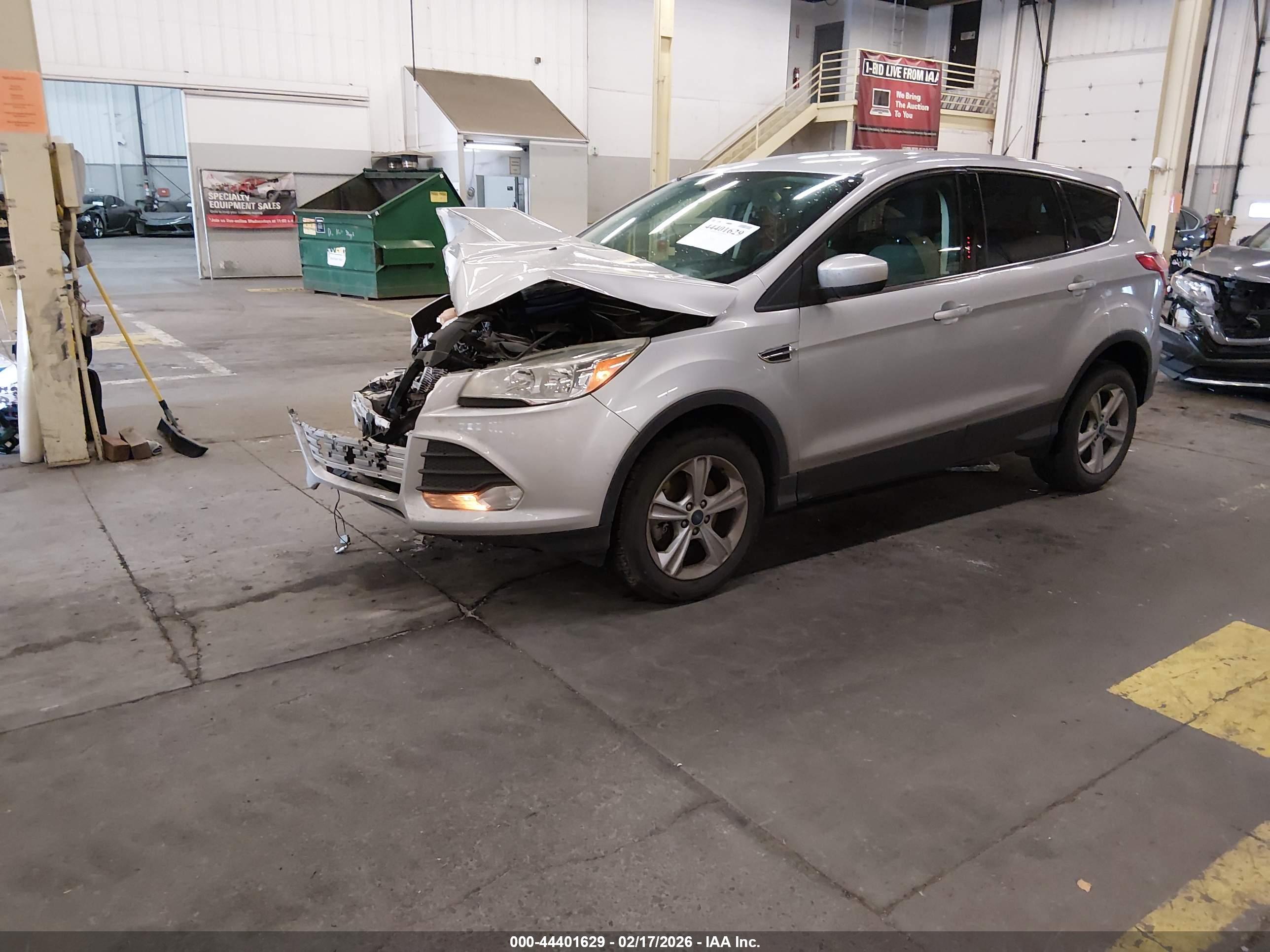 FORD ESCAPE image 2