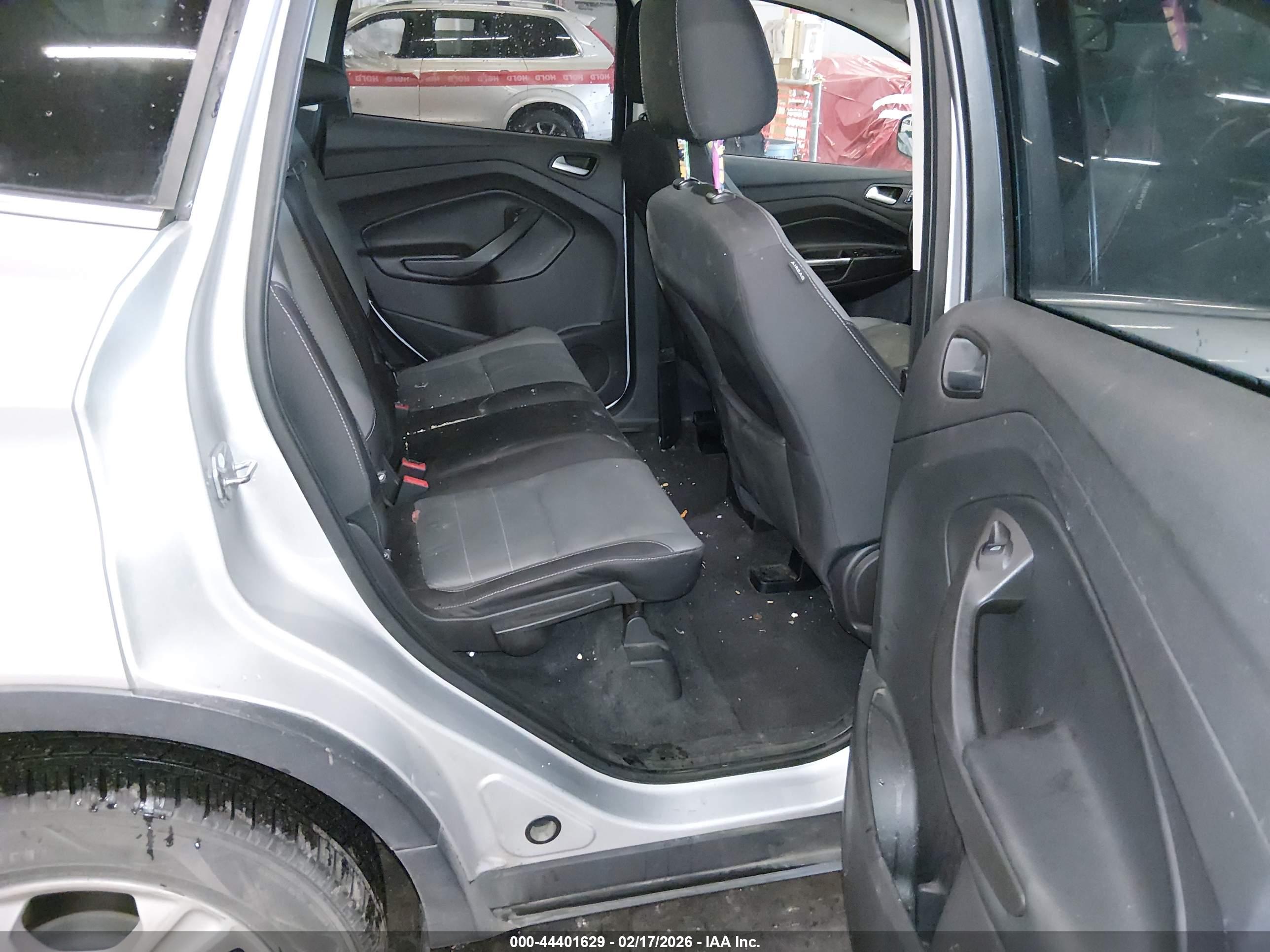 FORD ESCAPE image 8