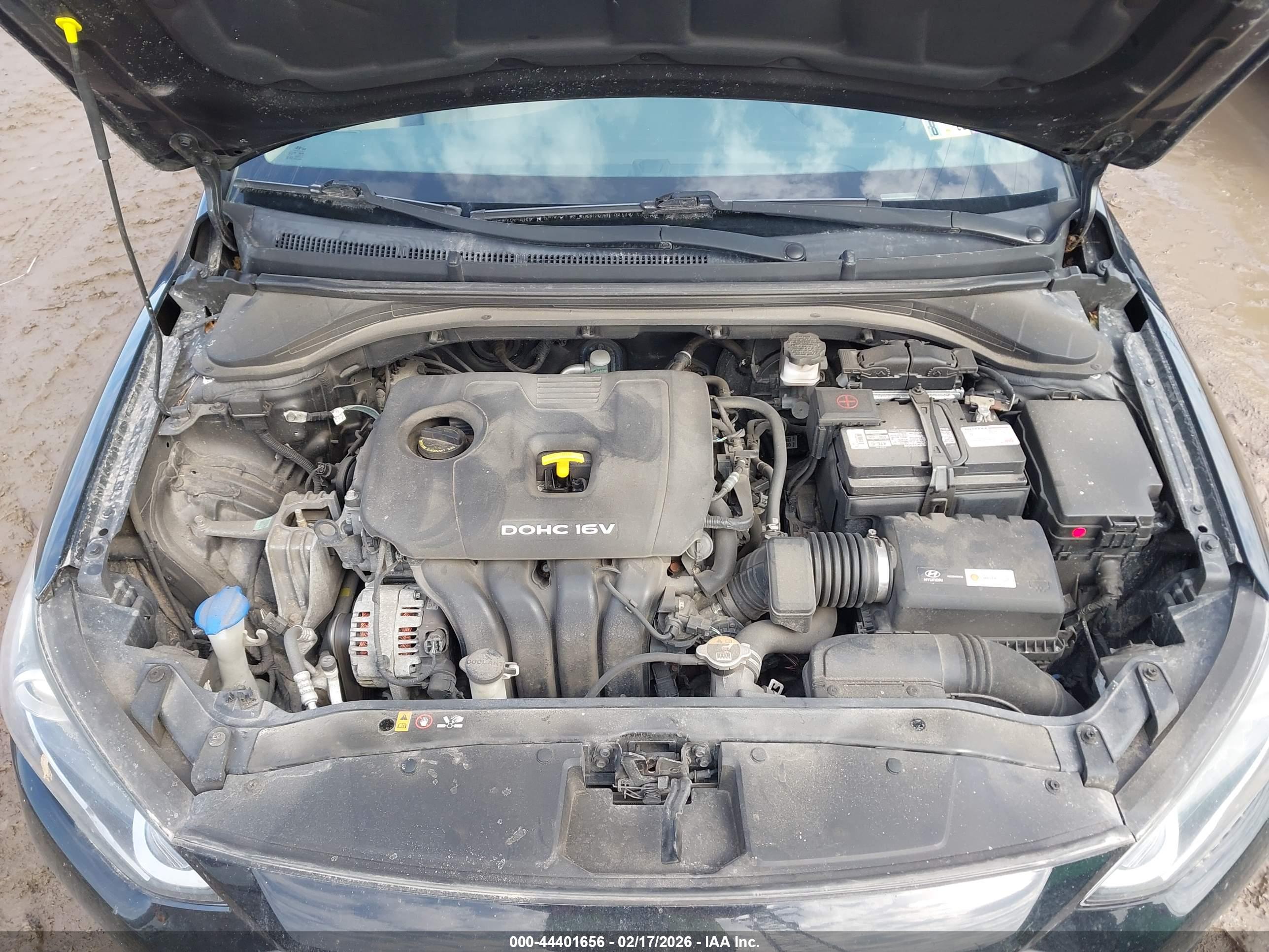 HYUNDAI ELANTRA image 10