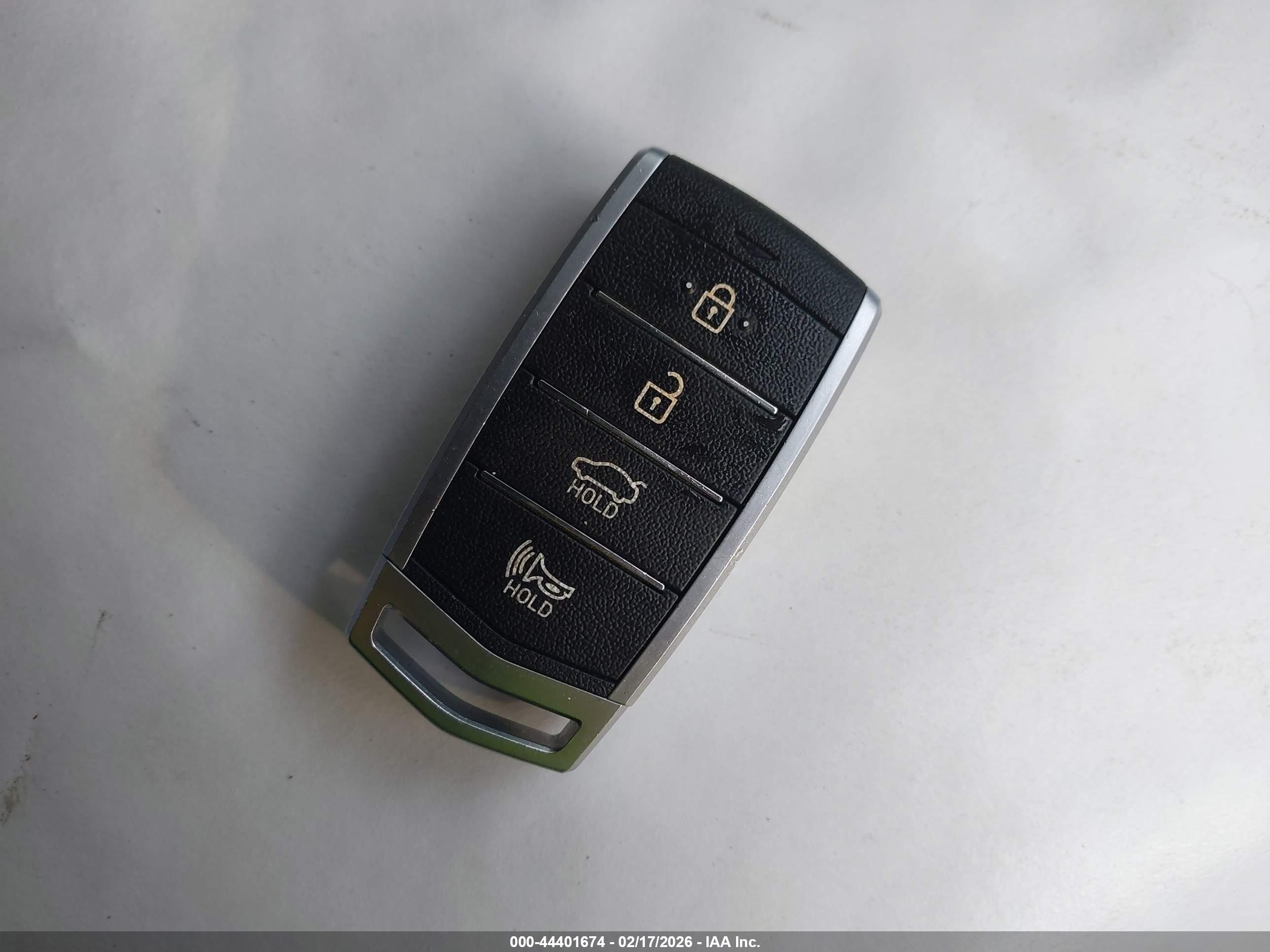 GENESIS G70 image 11