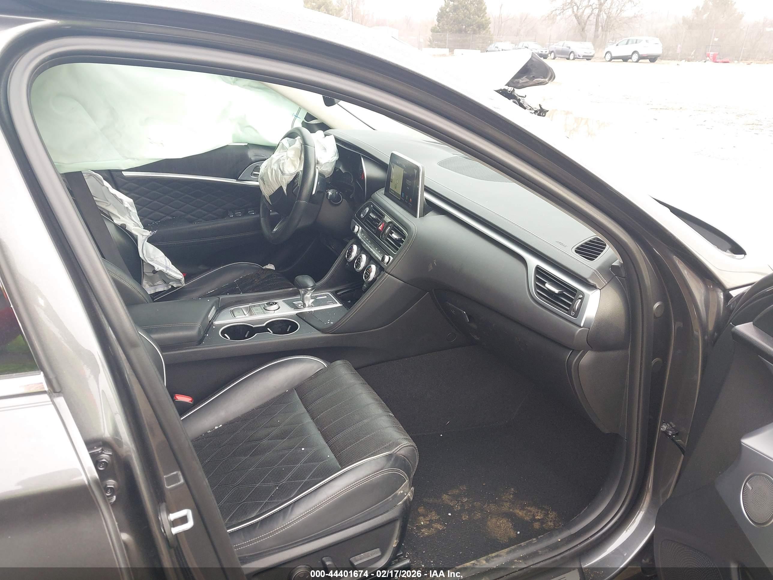 GENESIS G70 image 5
