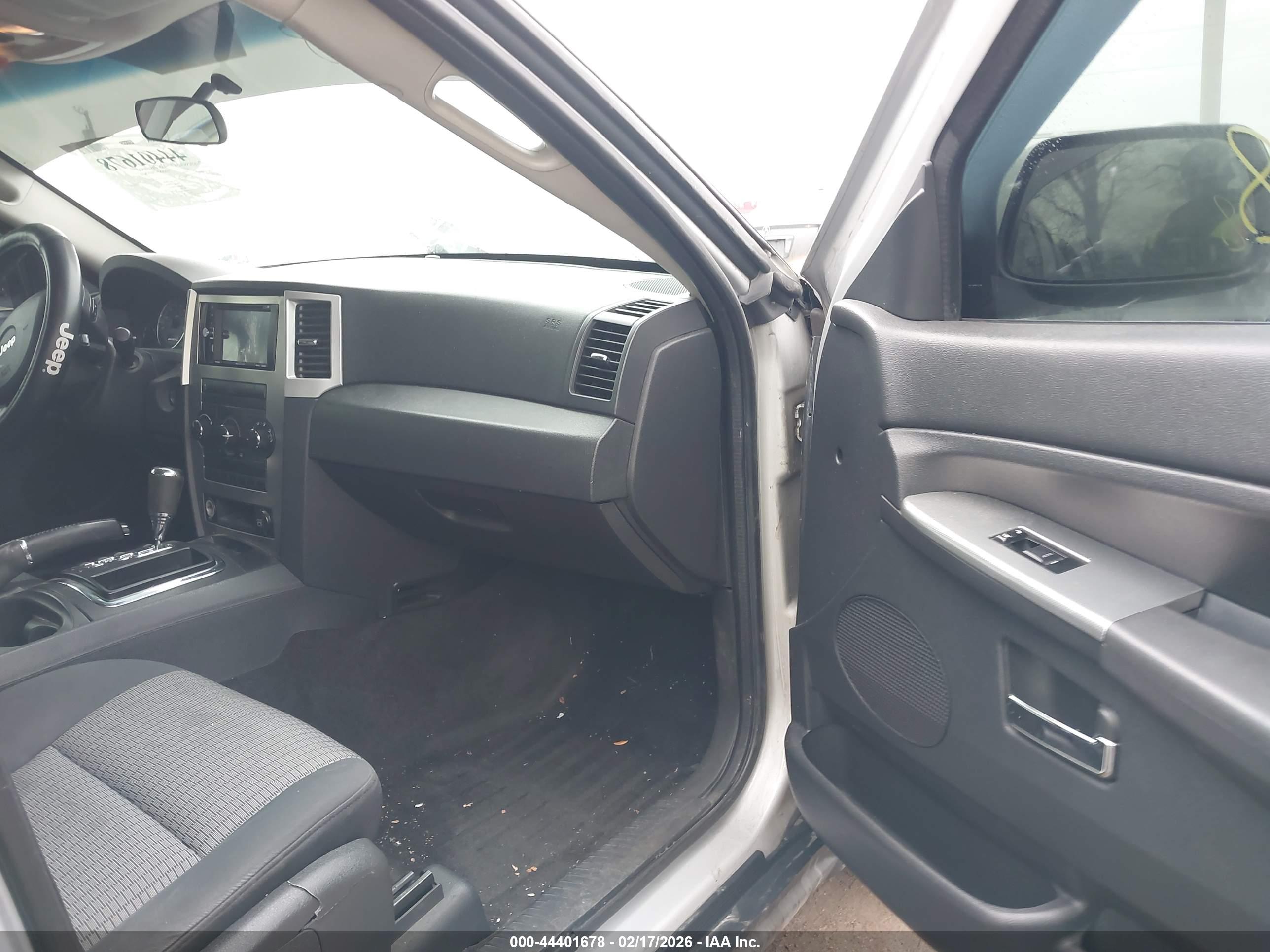 JEEP GRAND image 5