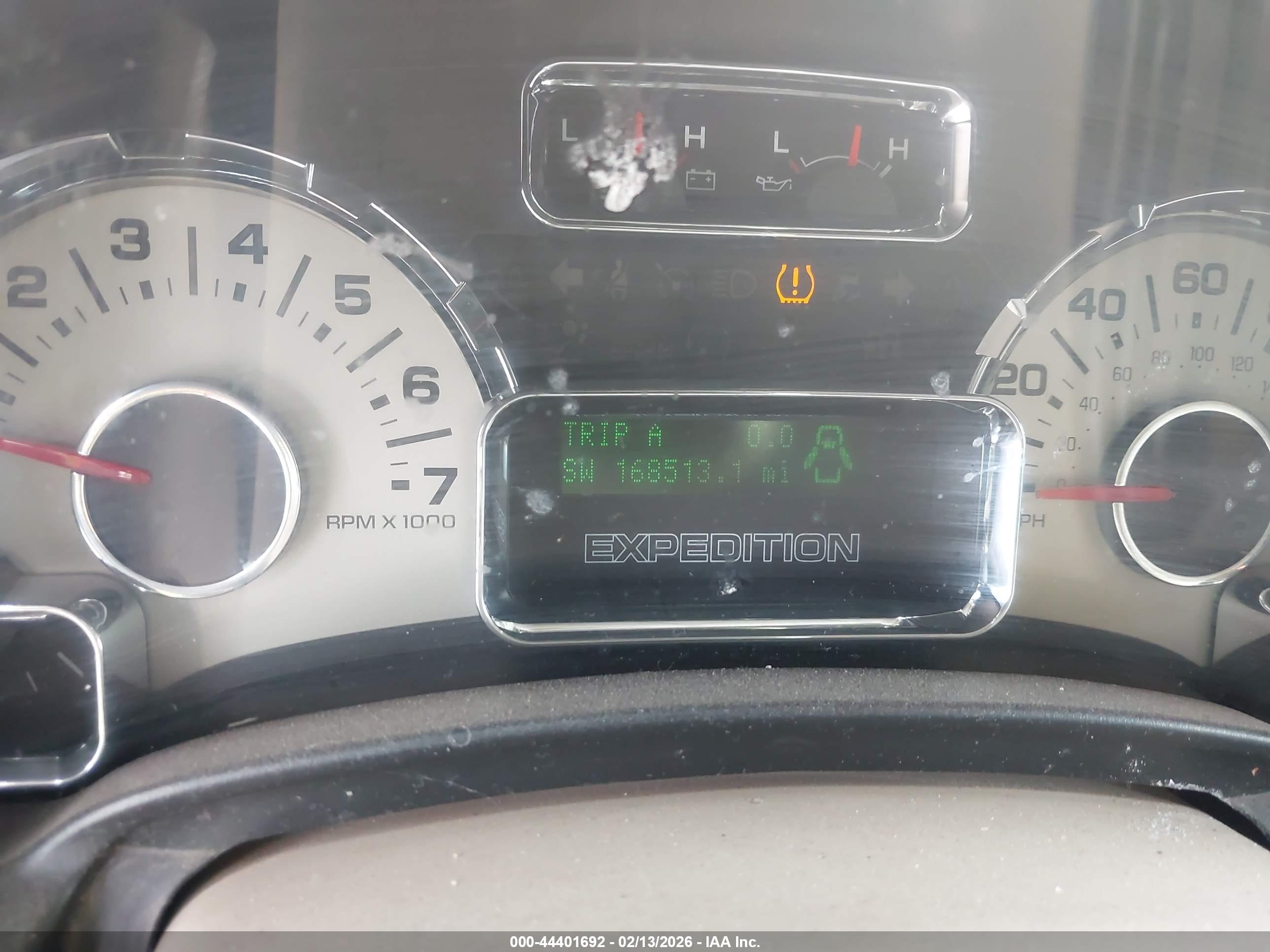 FORD EXPEDITION image 7