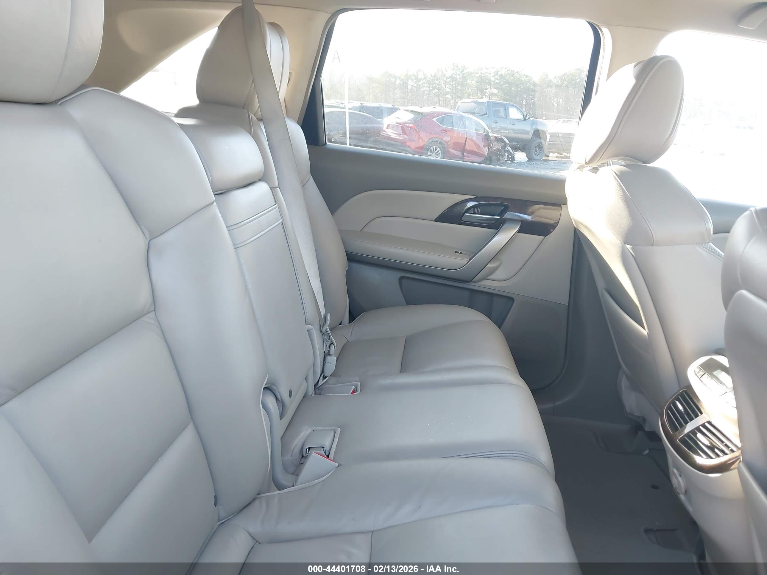 ACURA MDX image 8