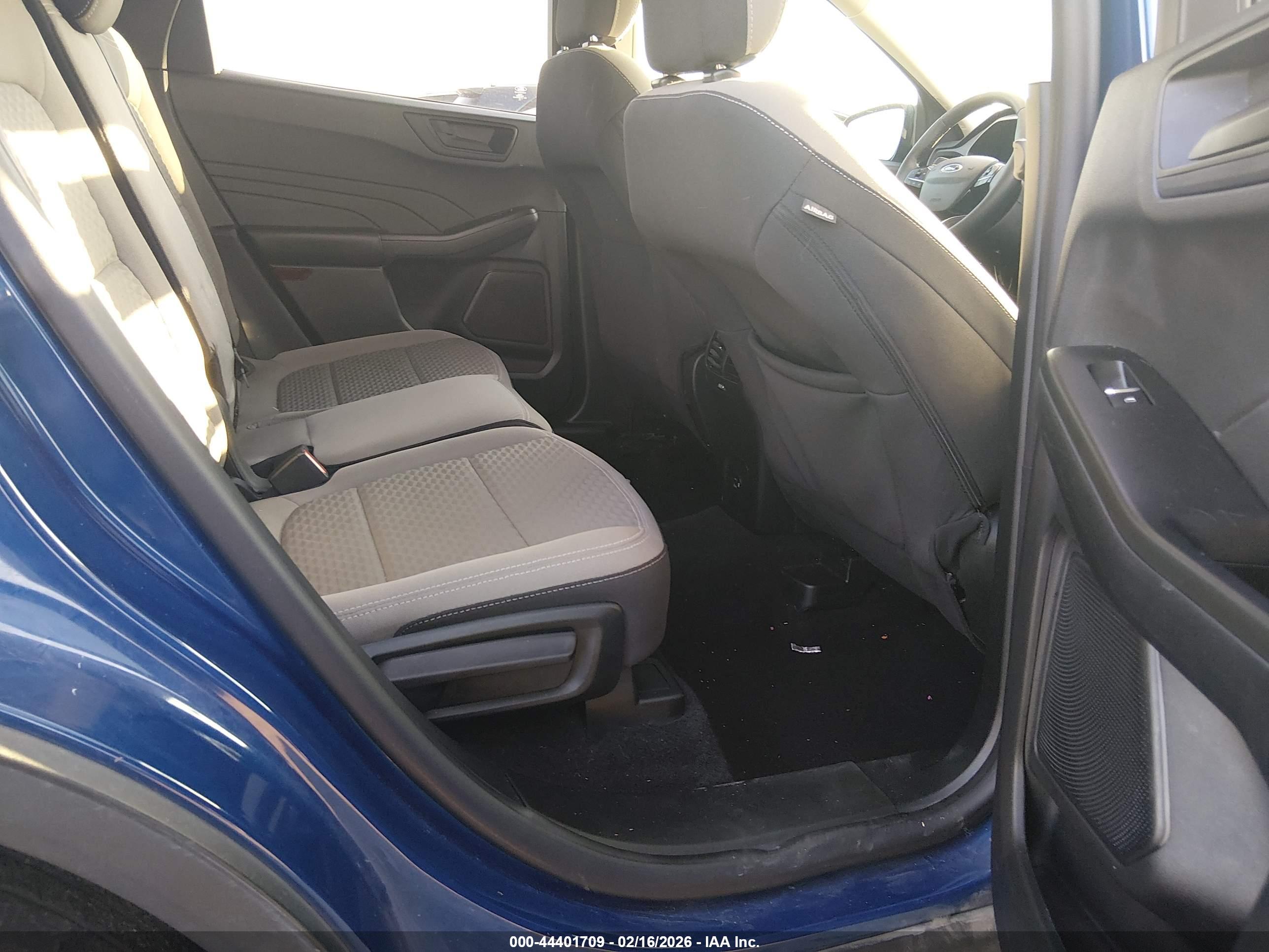 FORD ESCAPE image 8