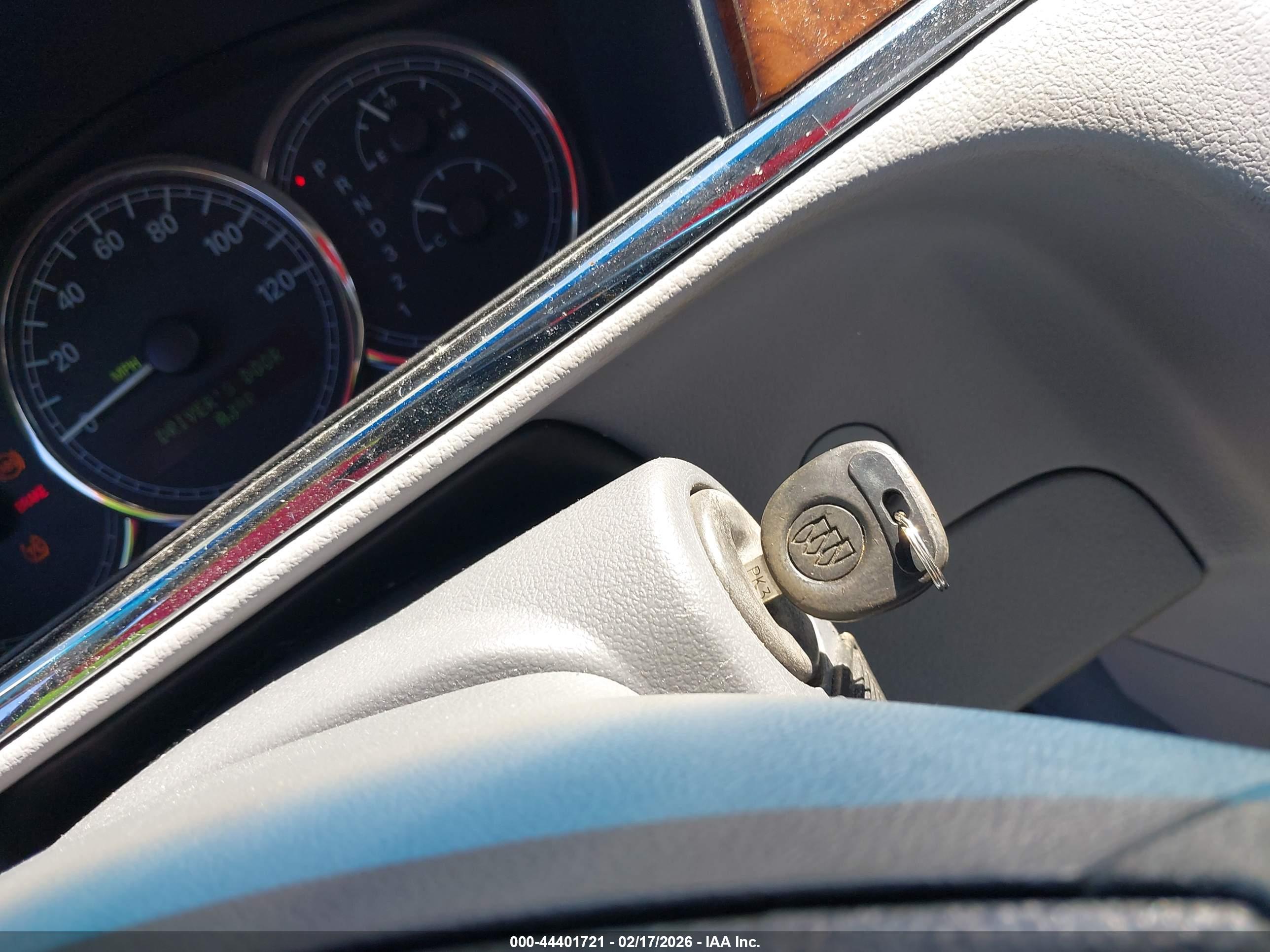 BUICK LACROSSE image 11
