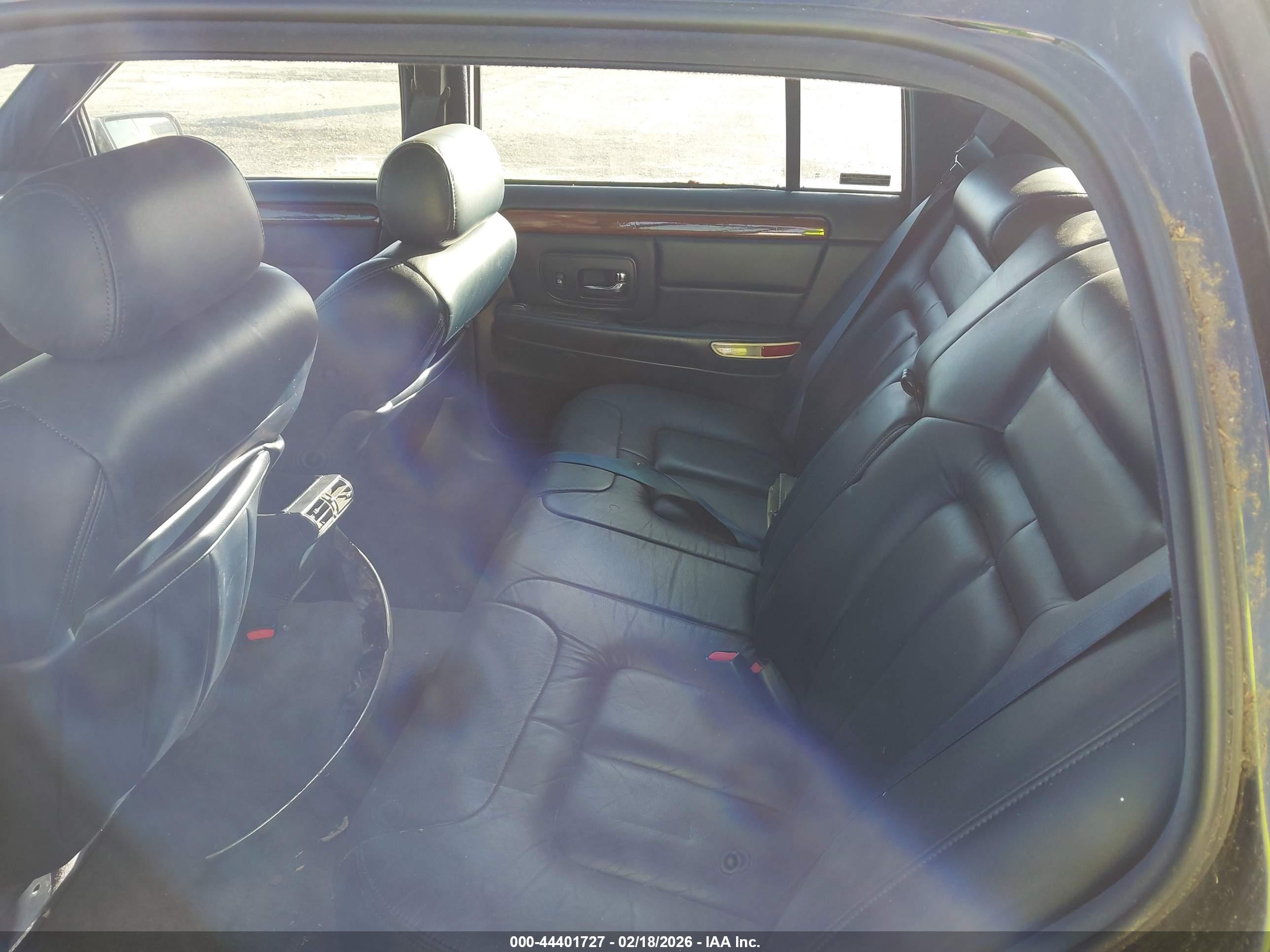CADILLAC DEVILLE image 8
