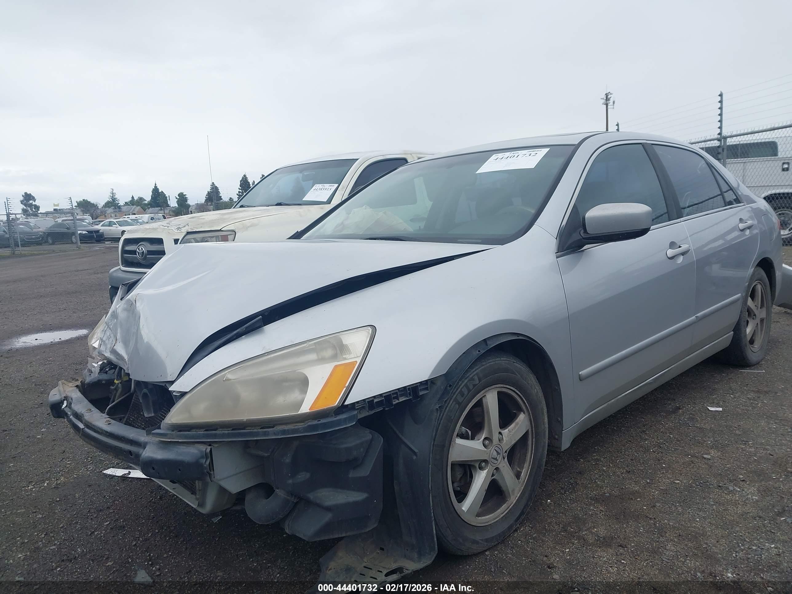 HONDA ACCORD image 2