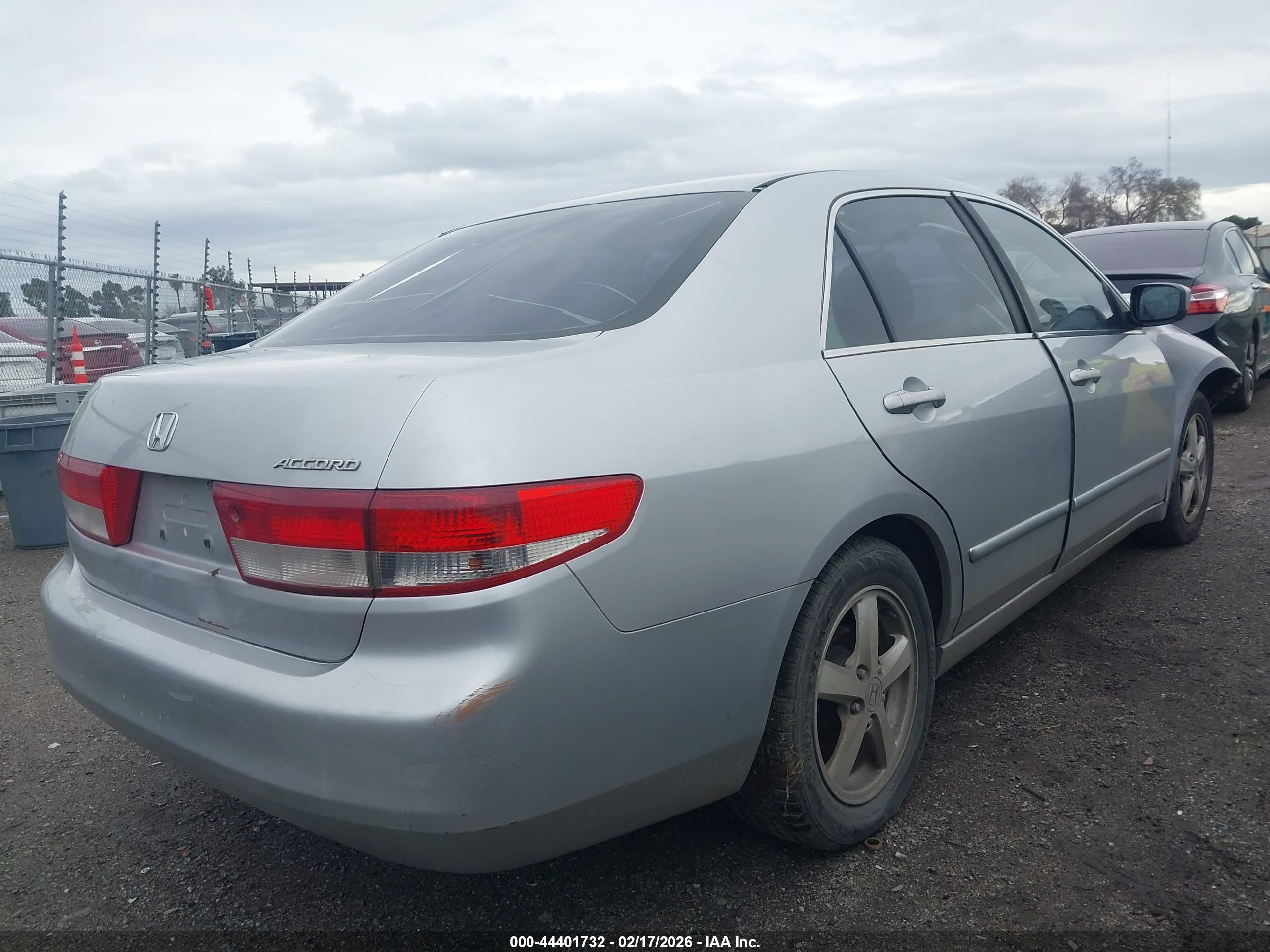 HONDA ACCORD image 4