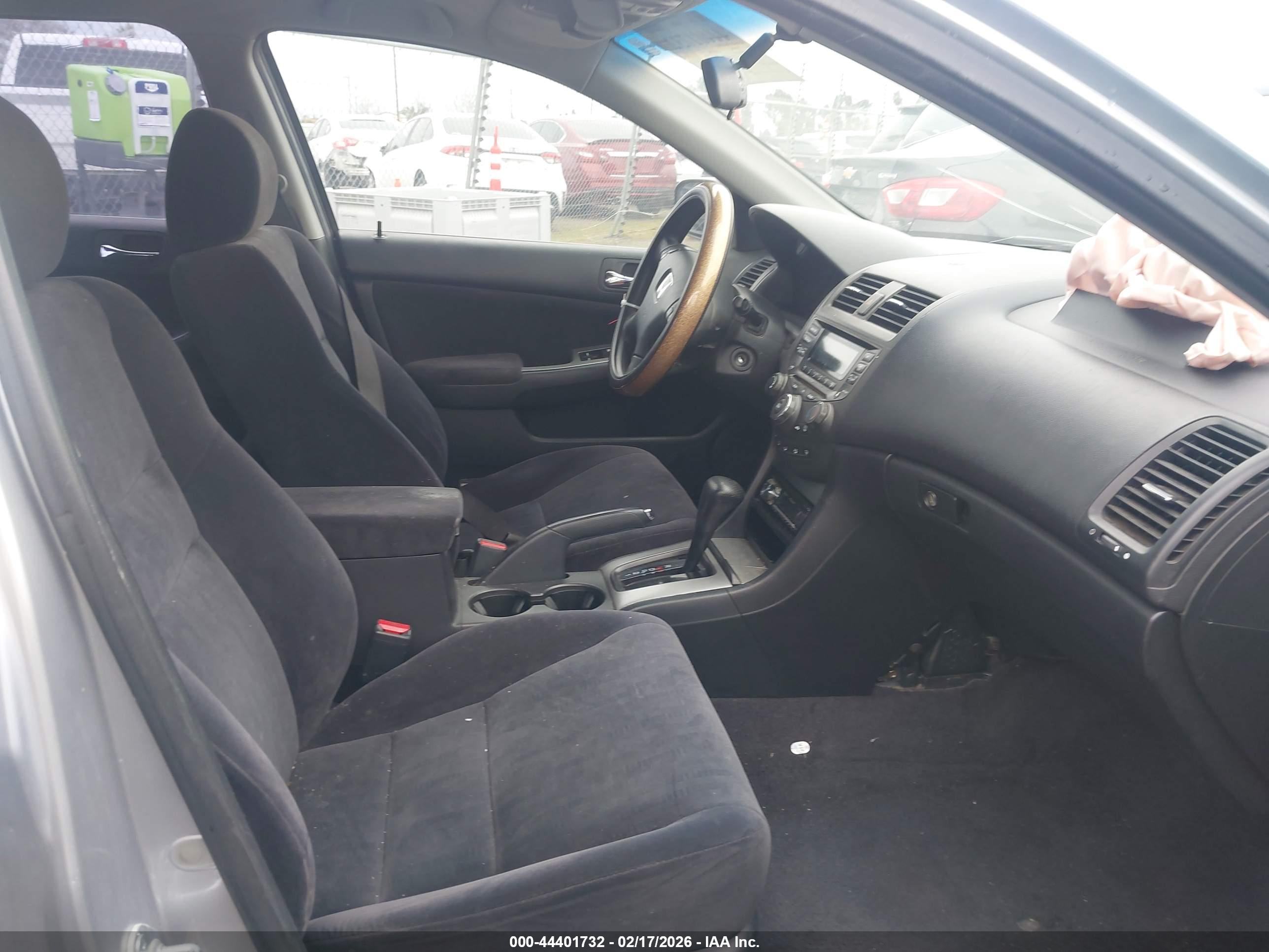 HONDA ACCORD image 5