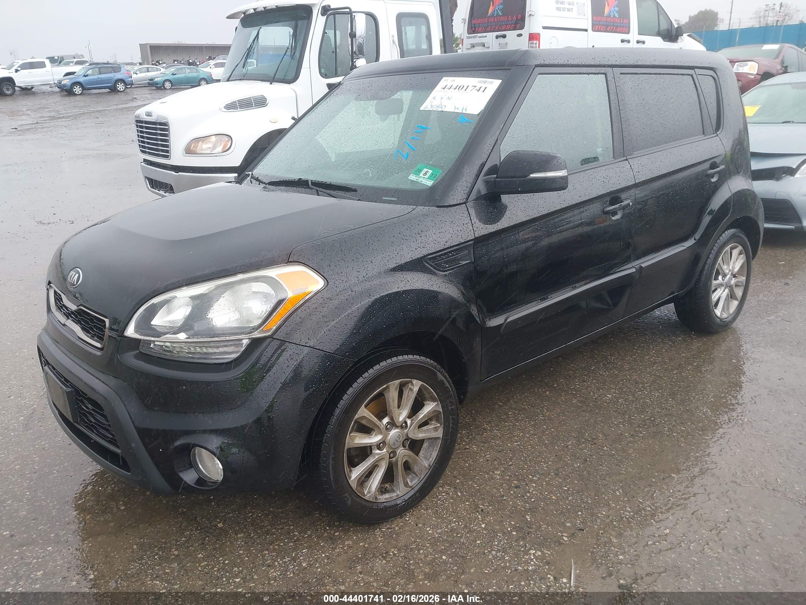 KIA SOUL image 2