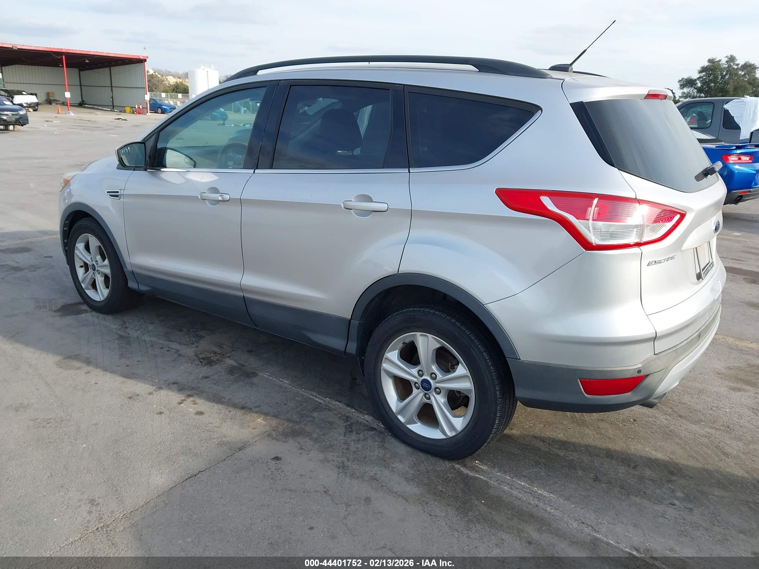 FORD ESCAPE image 3