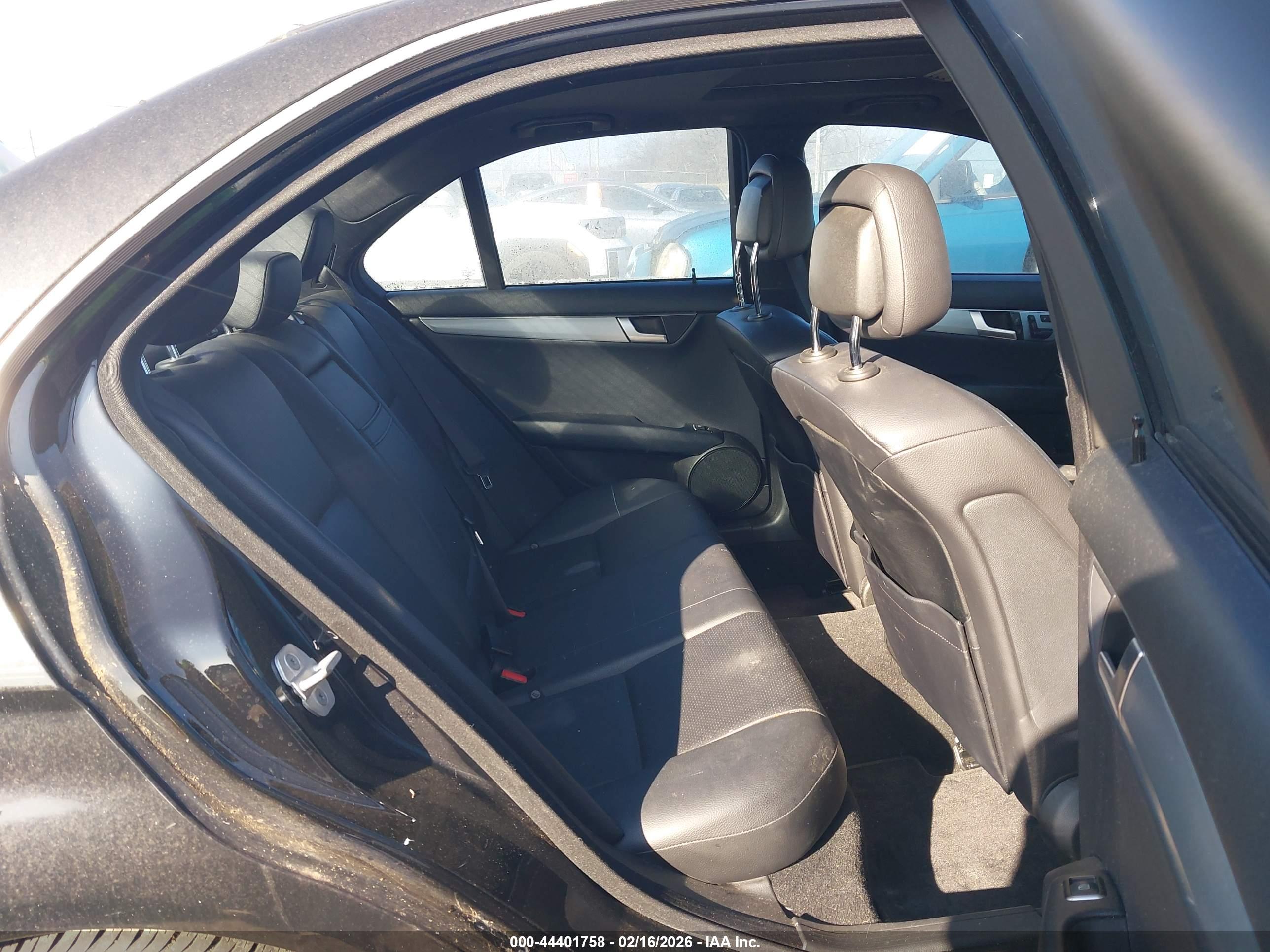 MERCEDES-BENZ C image 8