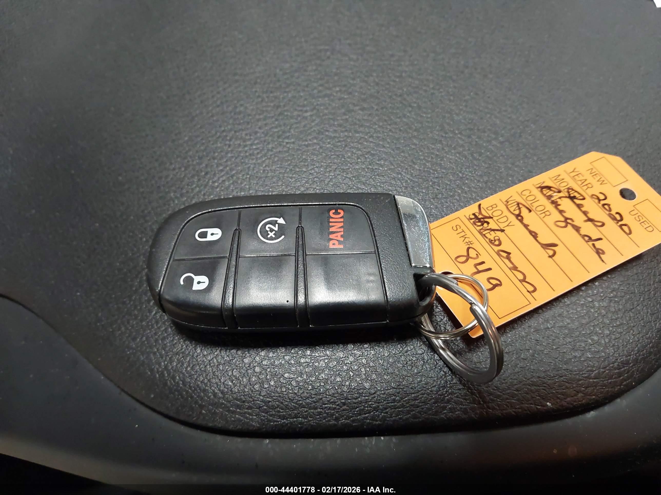 JEEP RENEGADE image 11