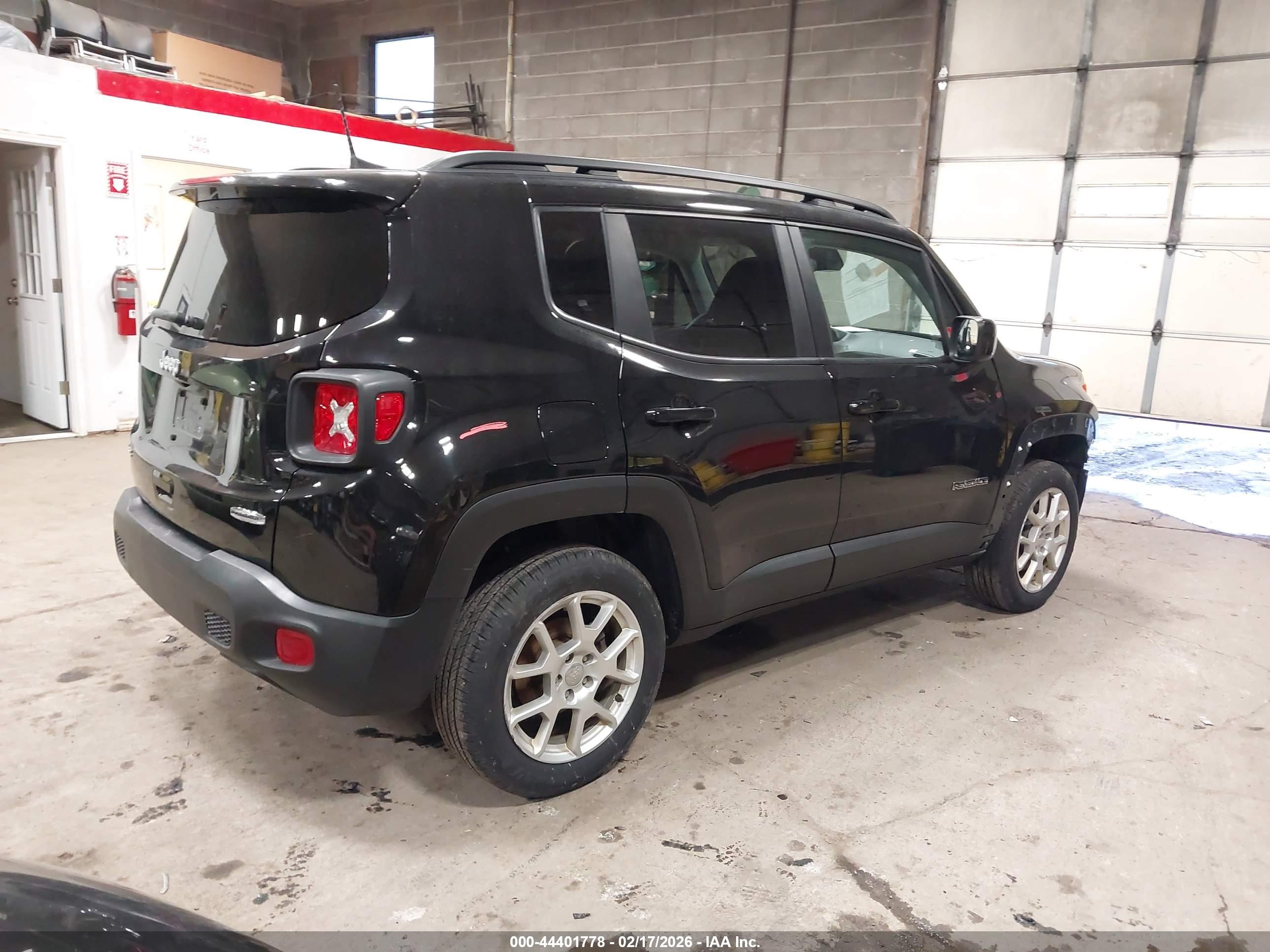JEEP RENEGADE image 4