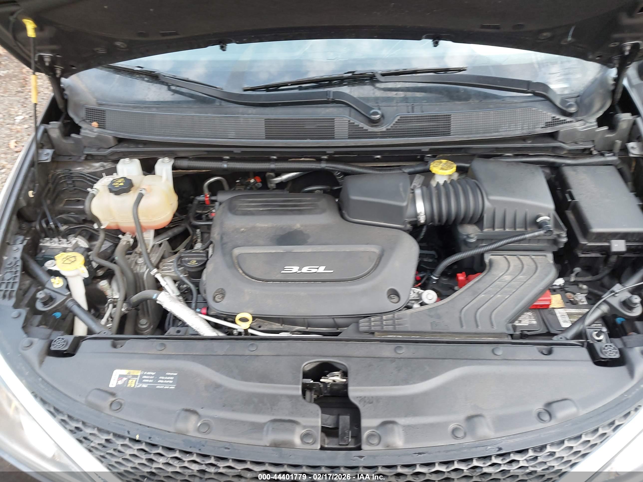 CHRYSLER PACIFICA image 10