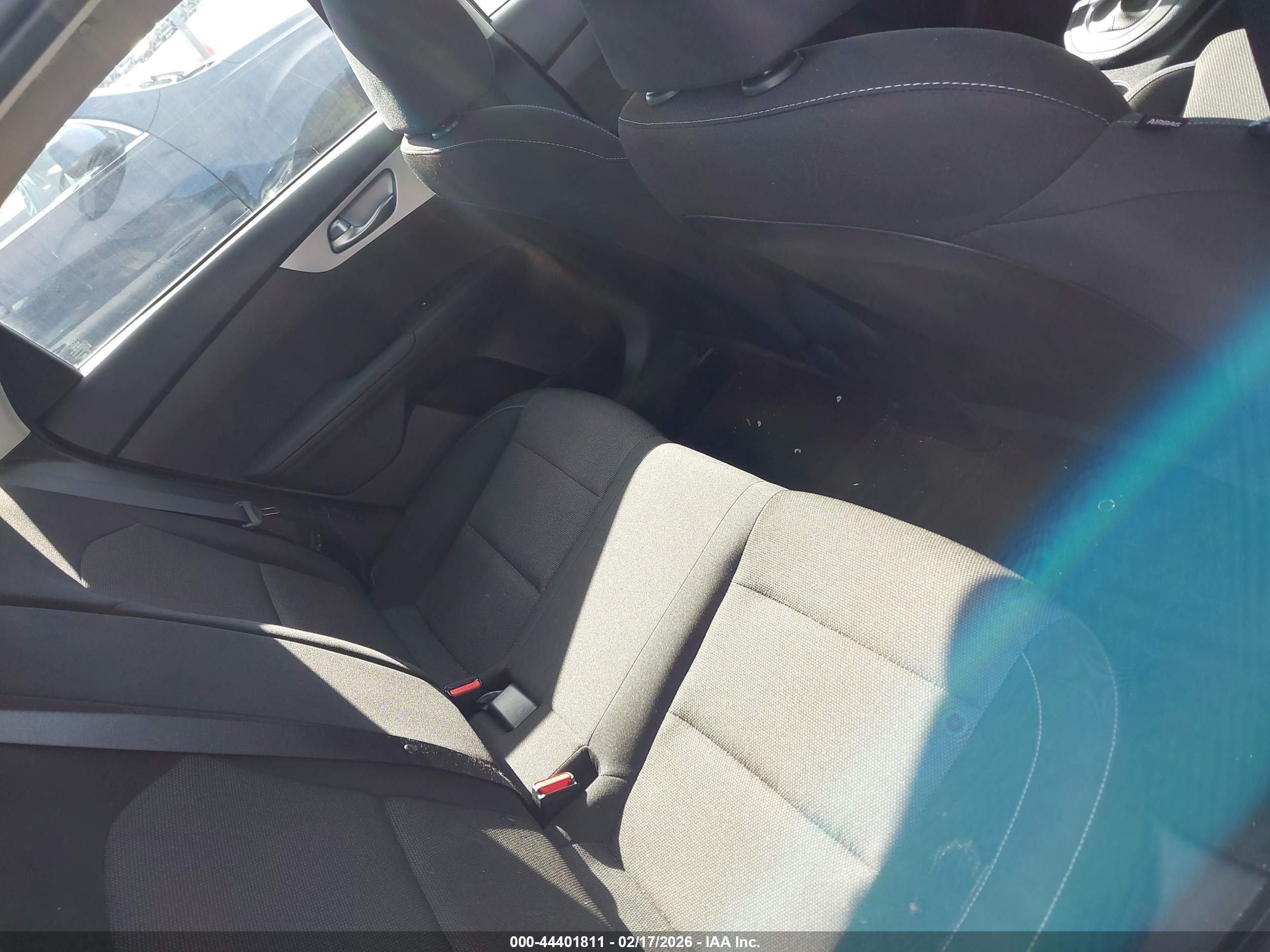 KIA FORTE image 8