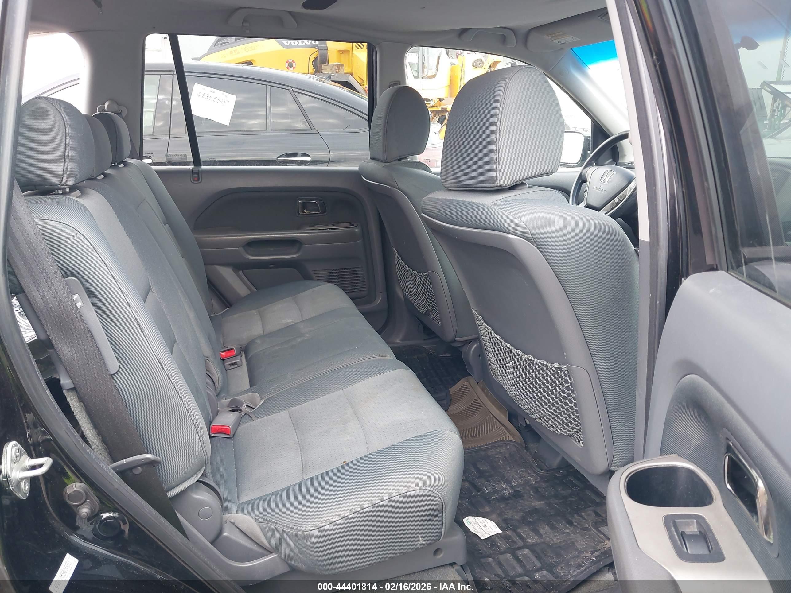 HONDA PILOT image 8