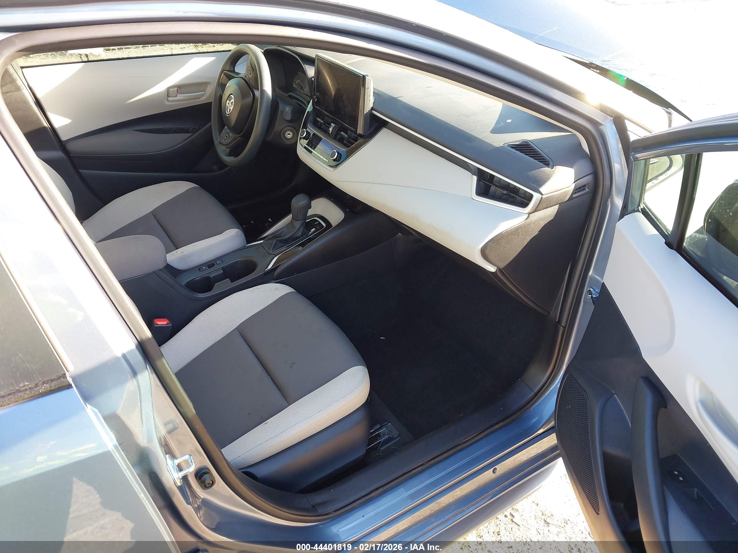 TOYOTA COROLLA image 5