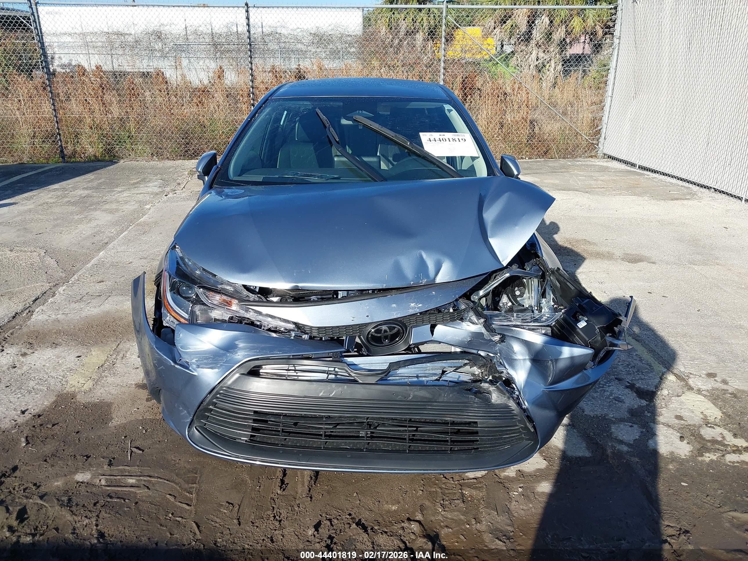 TOYOTA COROLLA image 6
