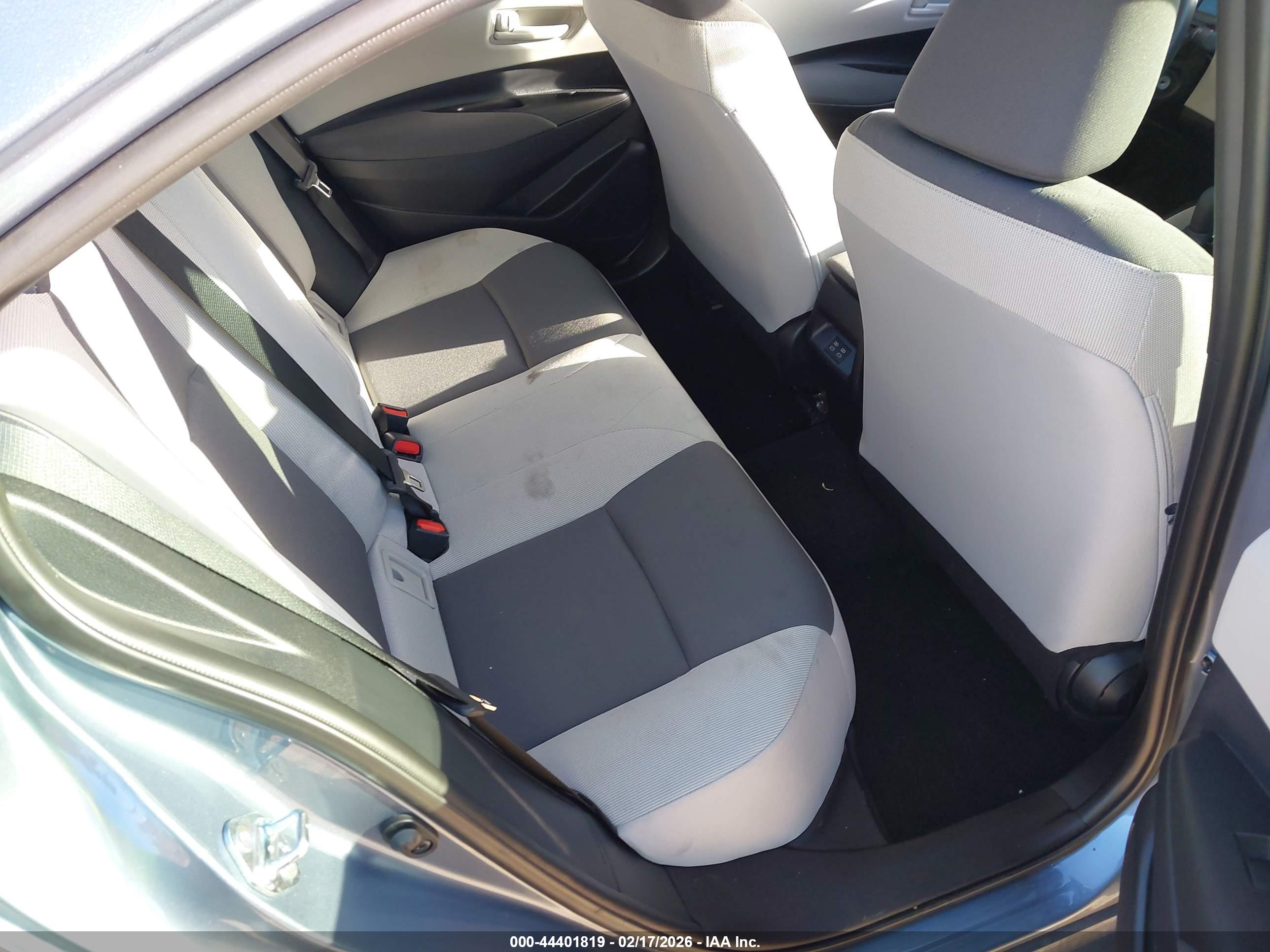 TOYOTA COROLLA image 8