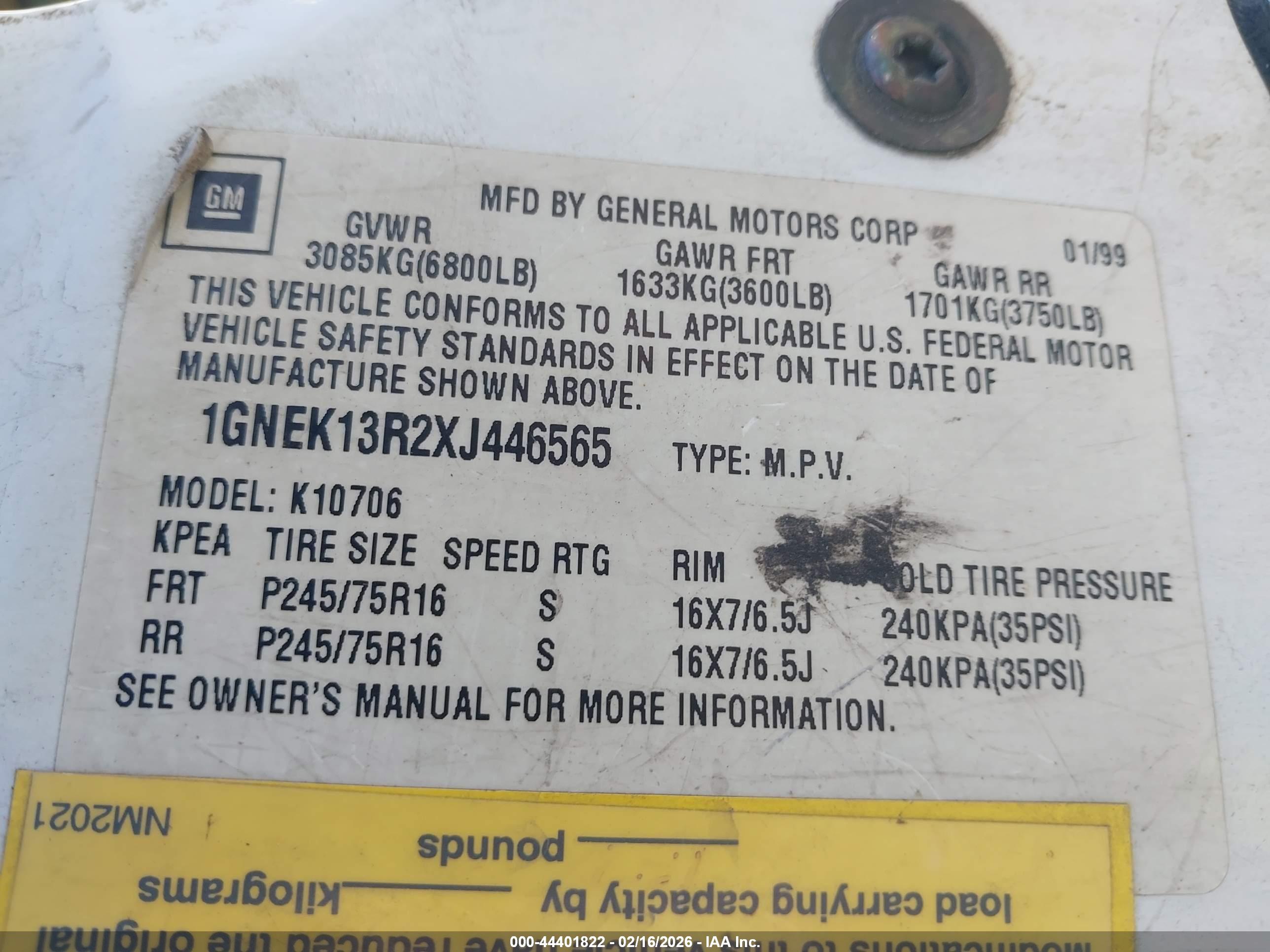 CHEVROLET TAHOE image 9