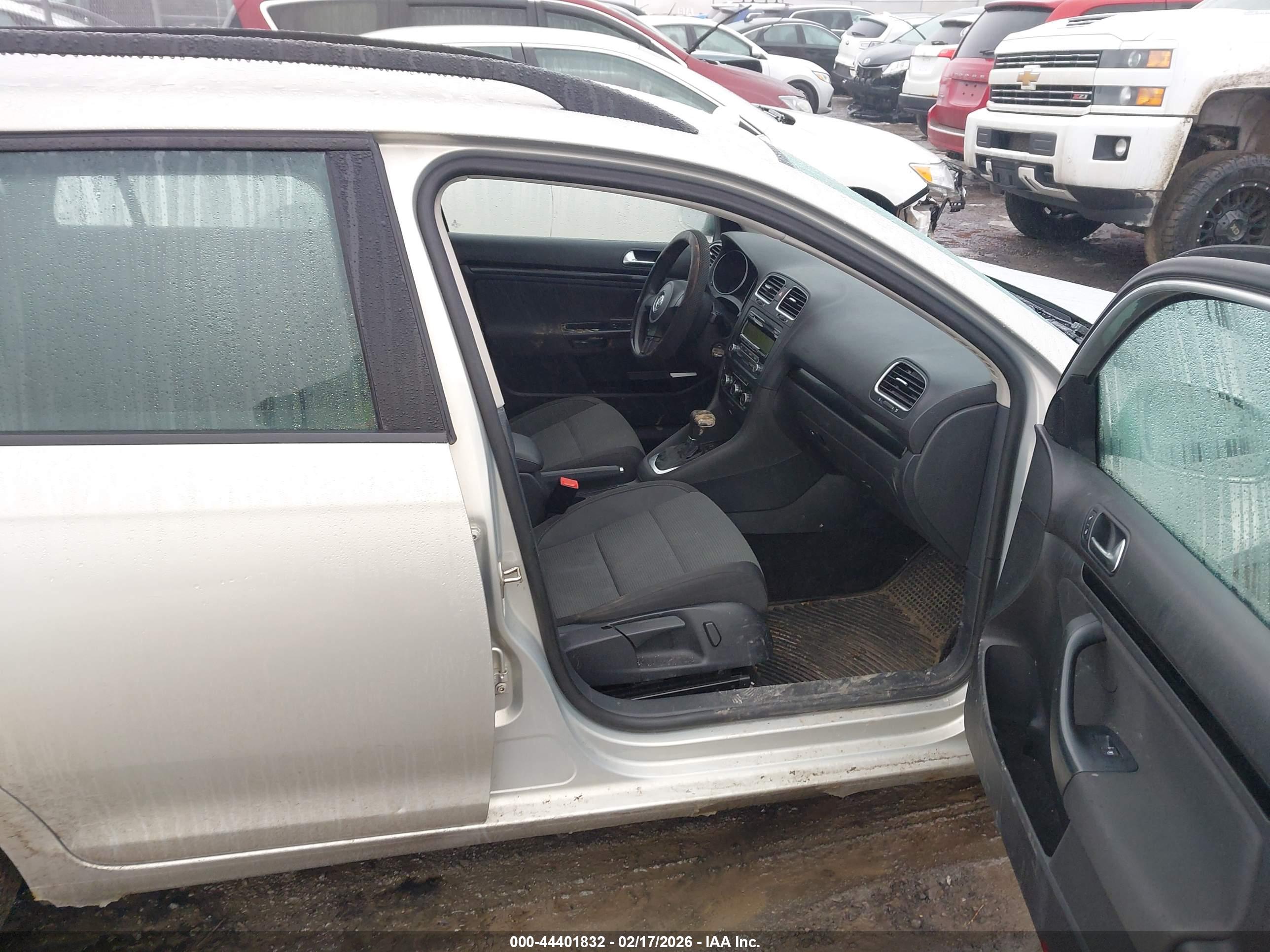 VOLKSWAGEN JETTA image 5