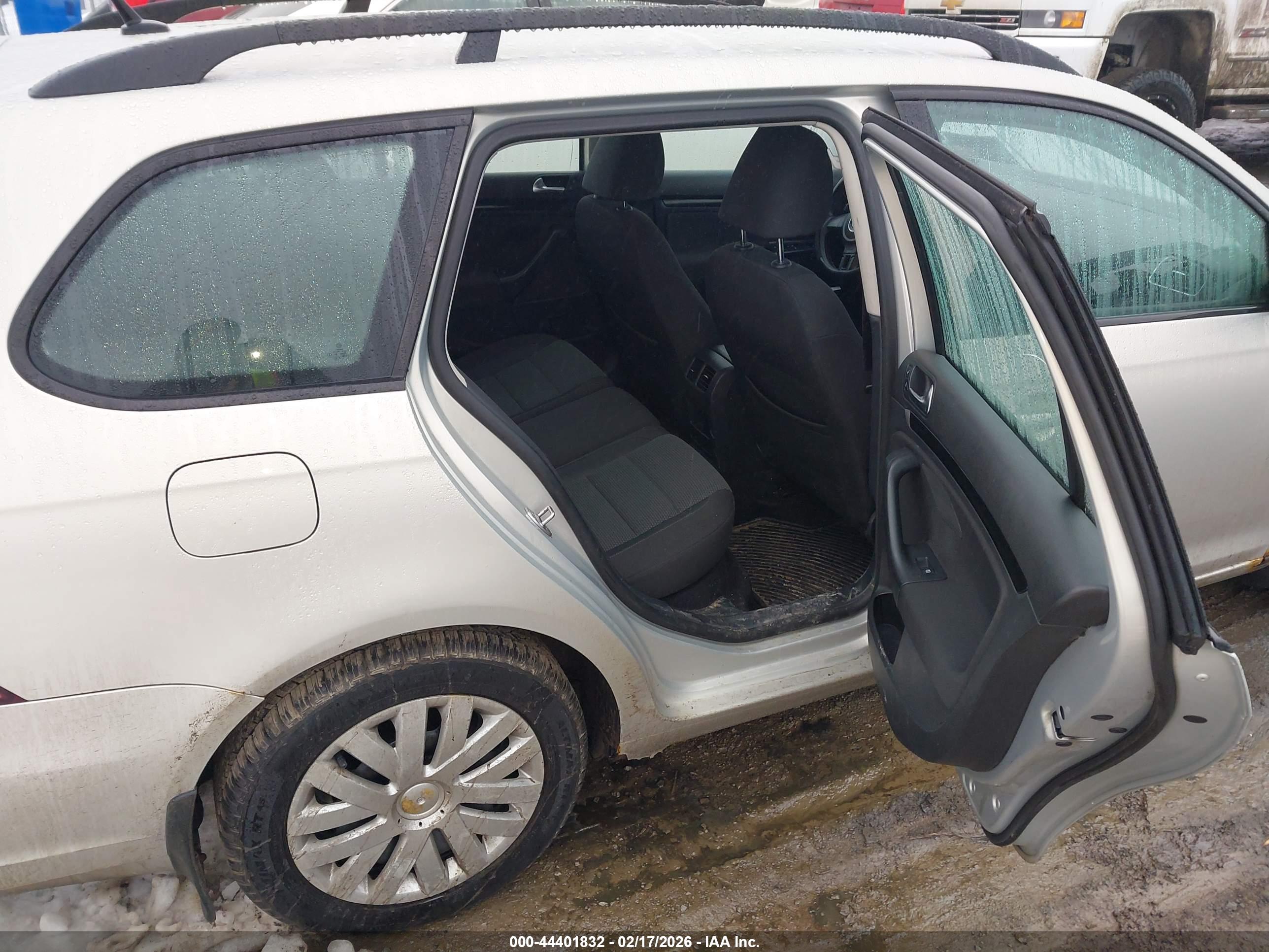 VOLKSWAGEN JETTA image 8