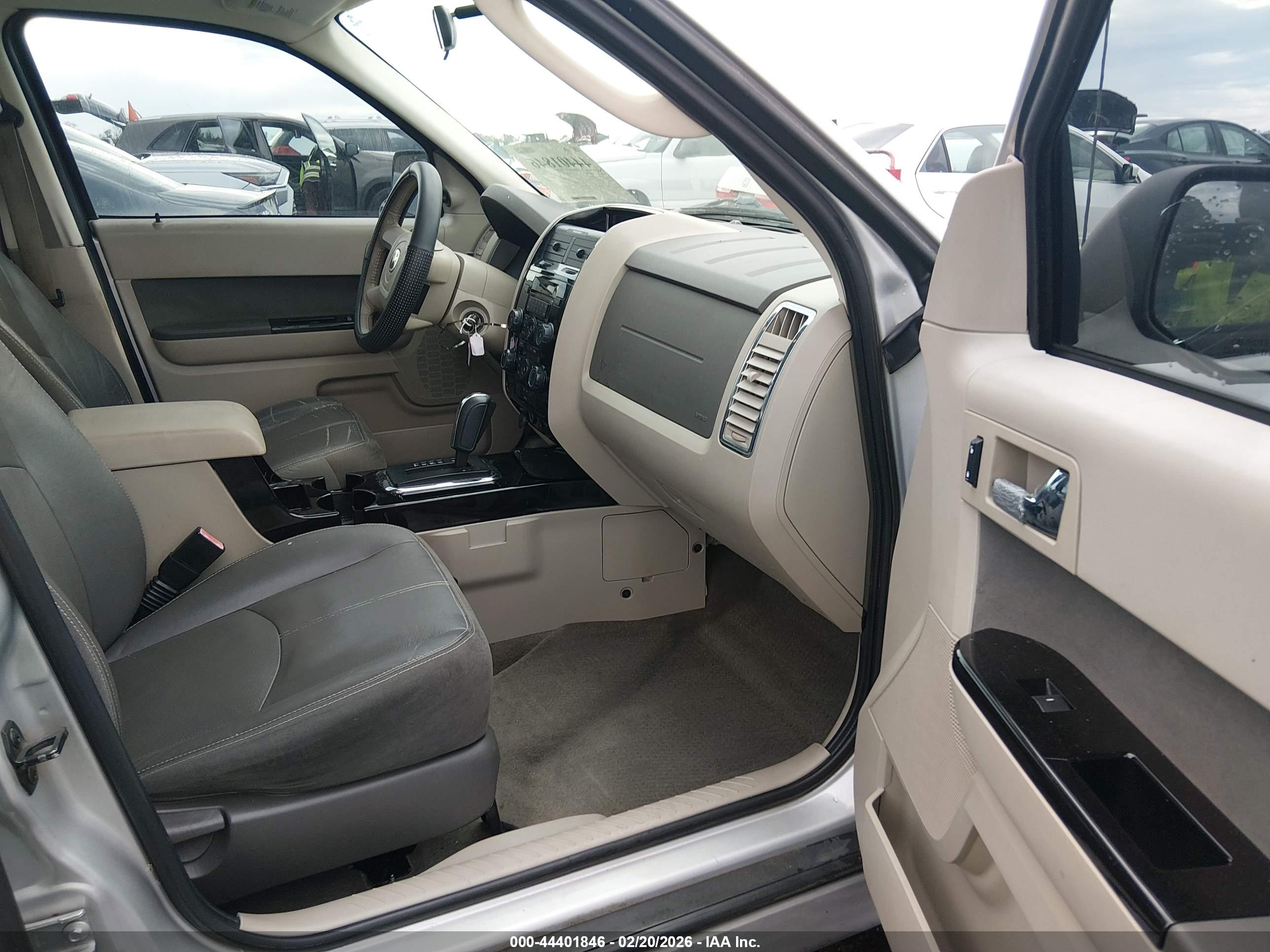 MAZDA TRIBUTE image 5
