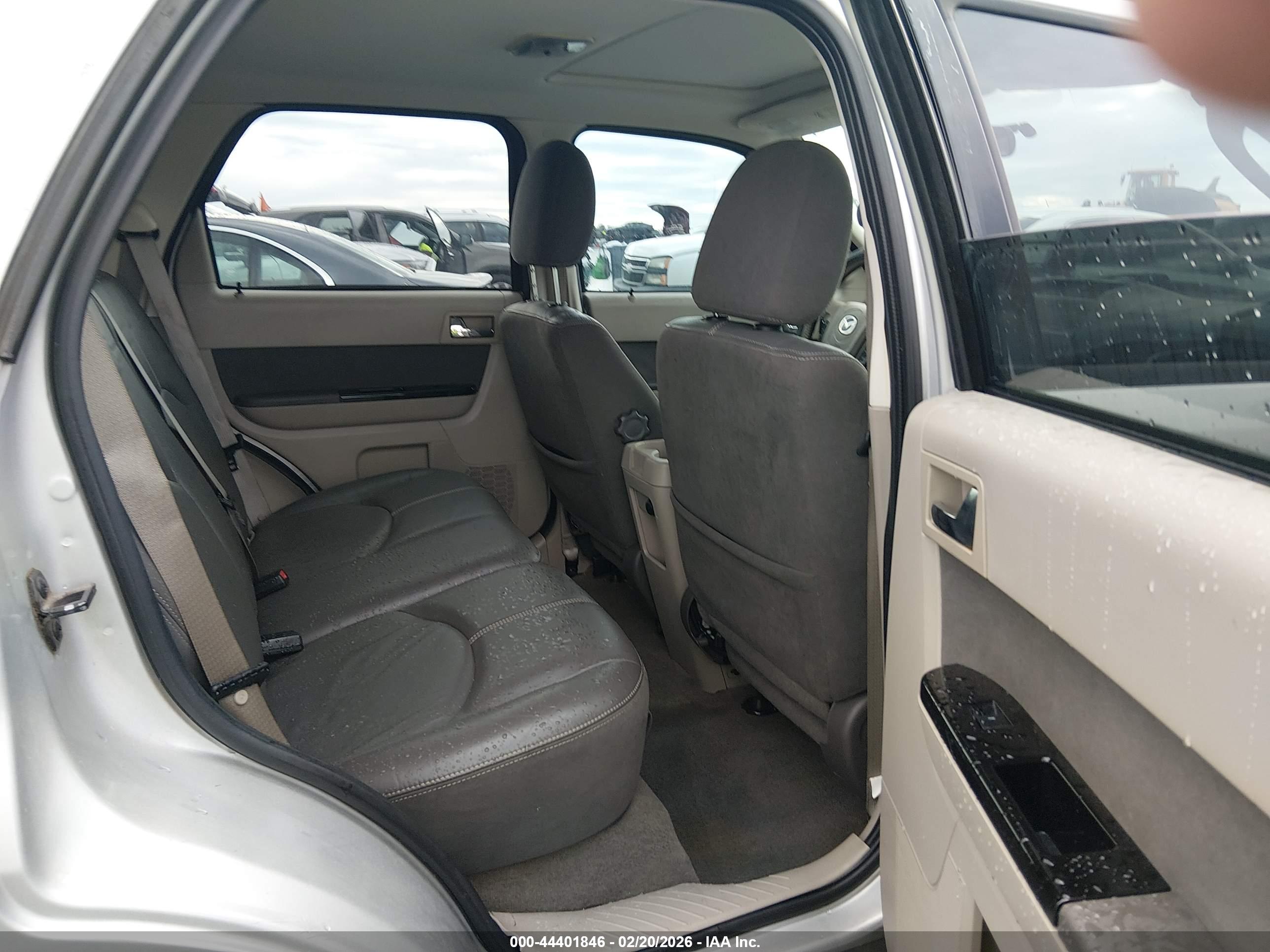 MAZDA TRIBUTE image 8