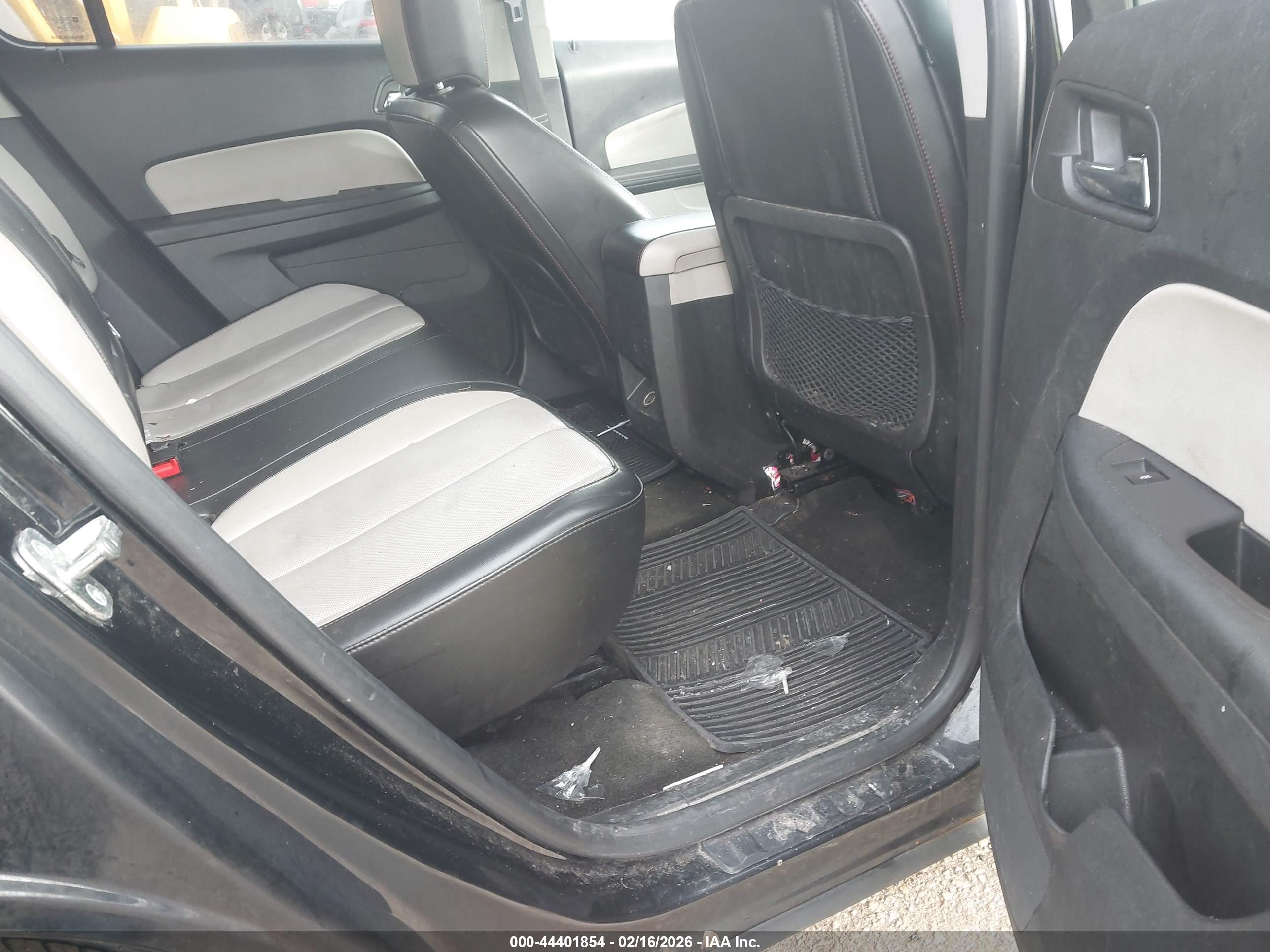 CHEVROLET EQUINOX image 8