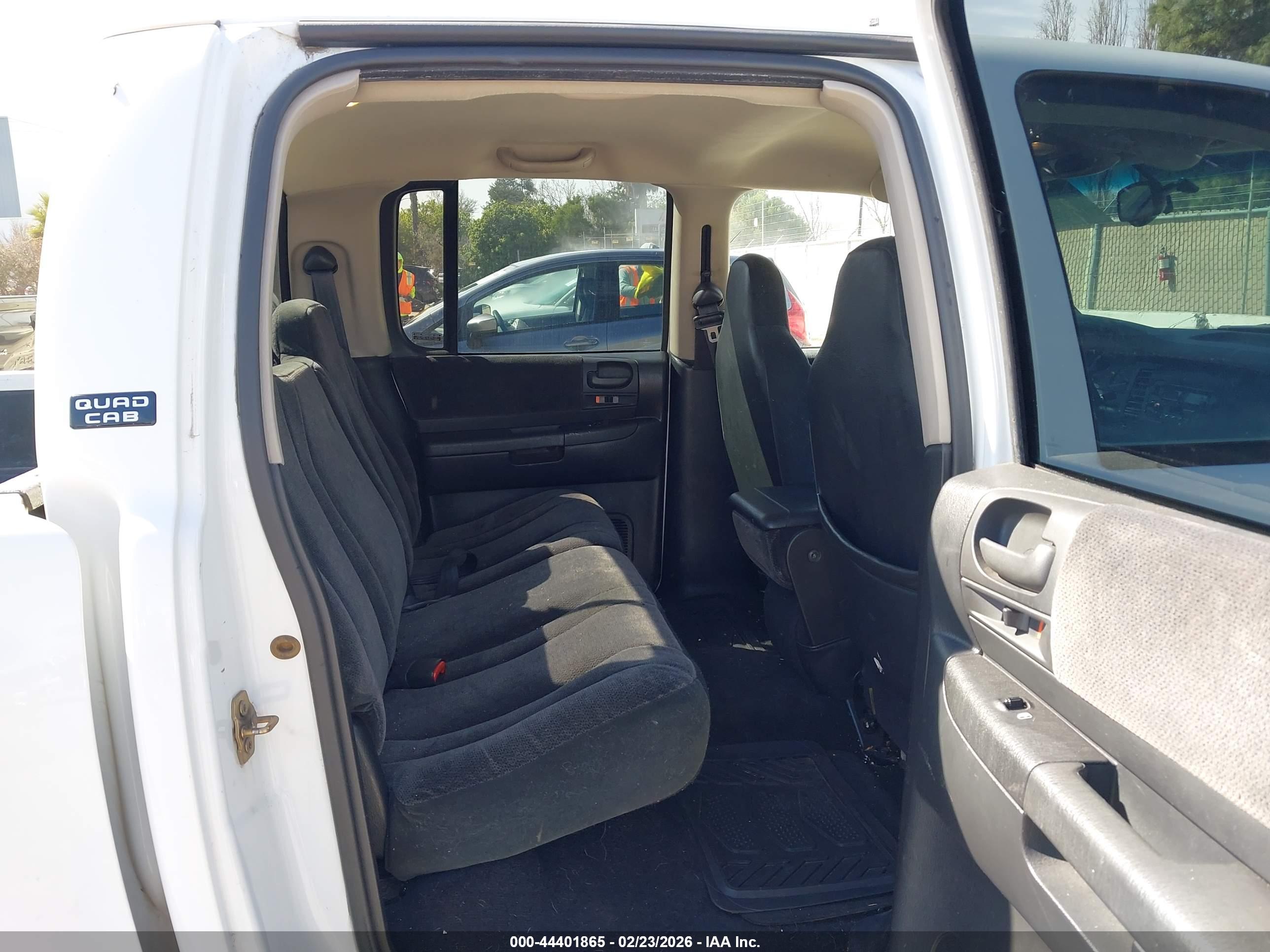 DODGE DAKOTA image 8